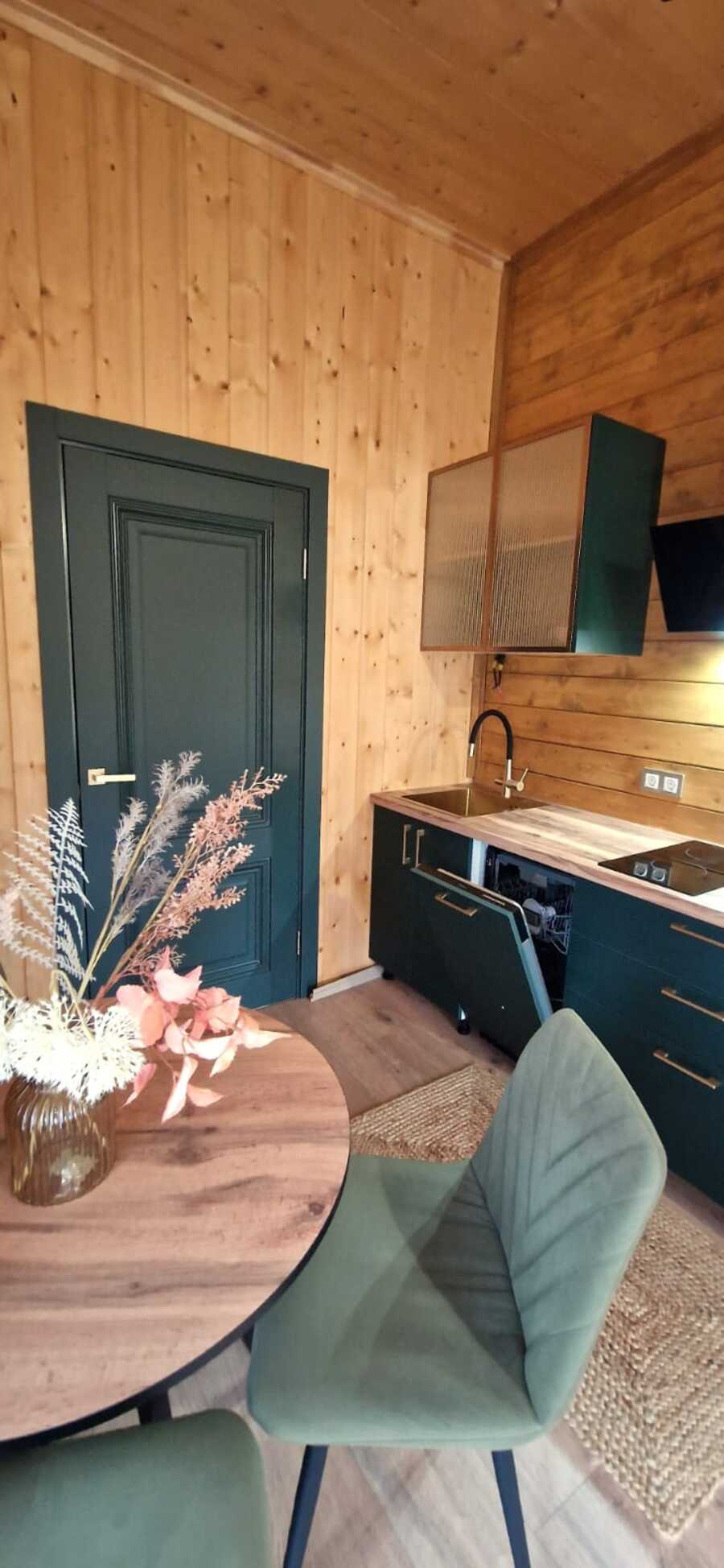 Дом с видом на лес