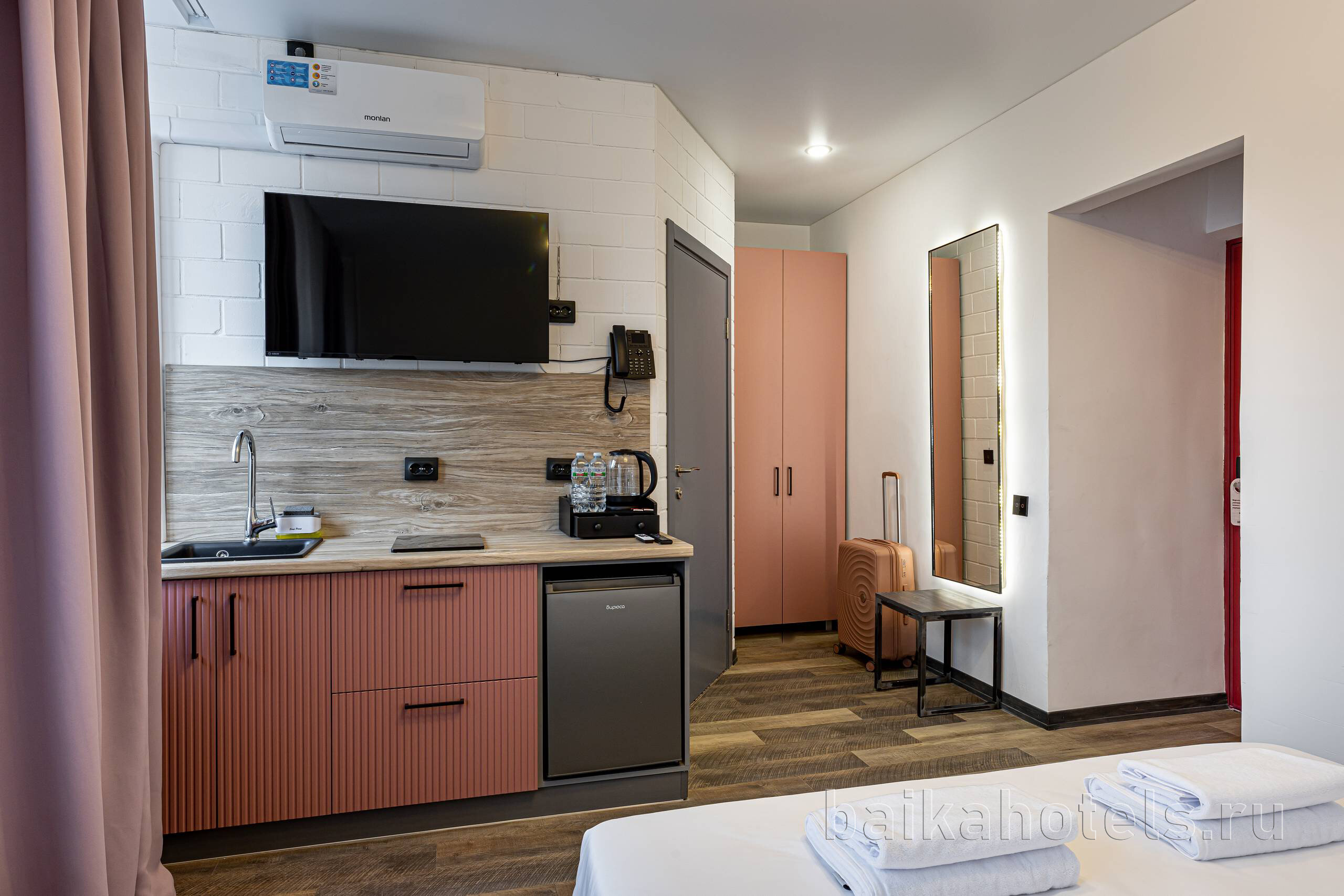 Улучшенный номер с кроватью размера «king-size» или 2 отдельными кроватями