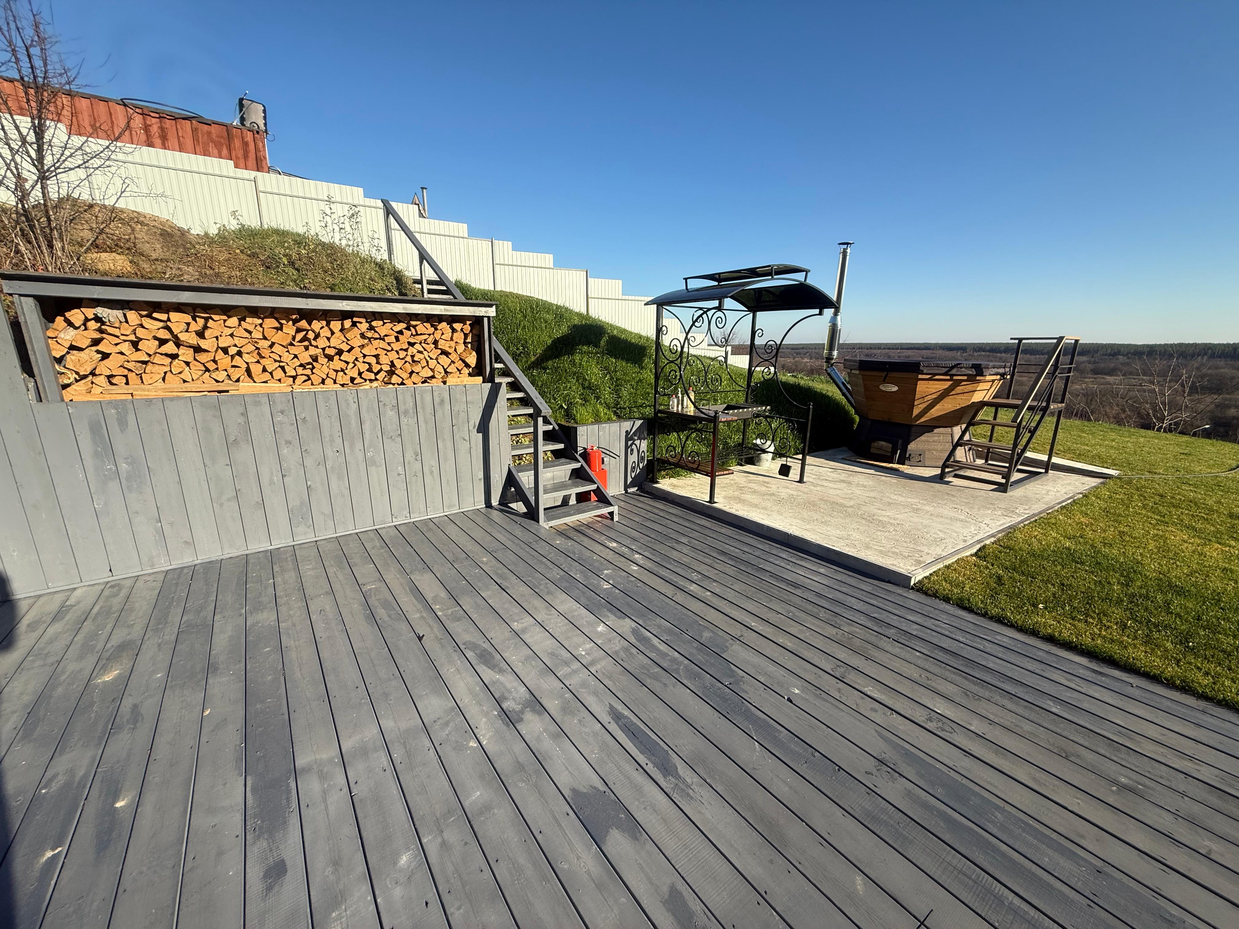 Дом с видом на лес