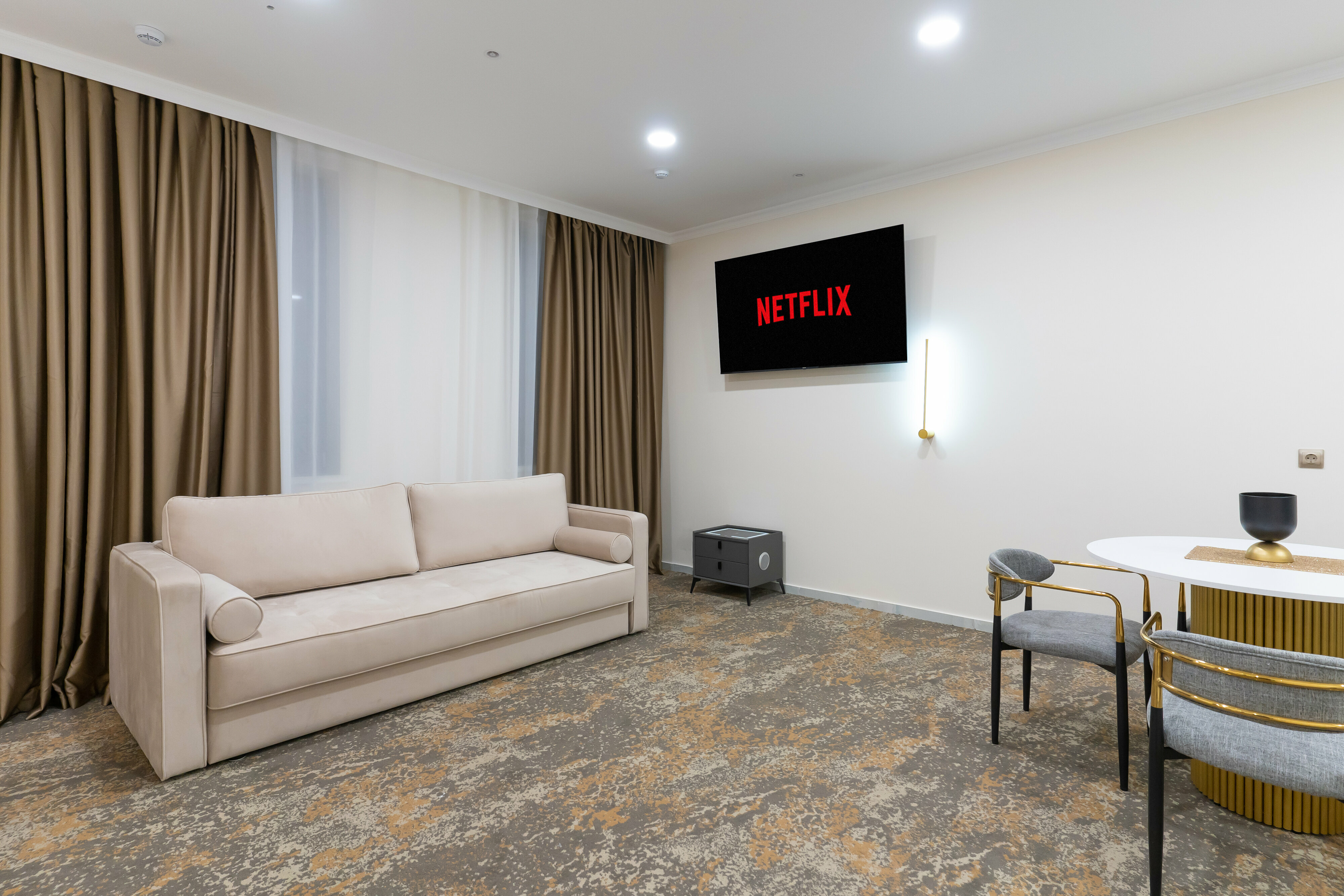 ЛЮКС ВЫСОКИЙ ЭТАЖ