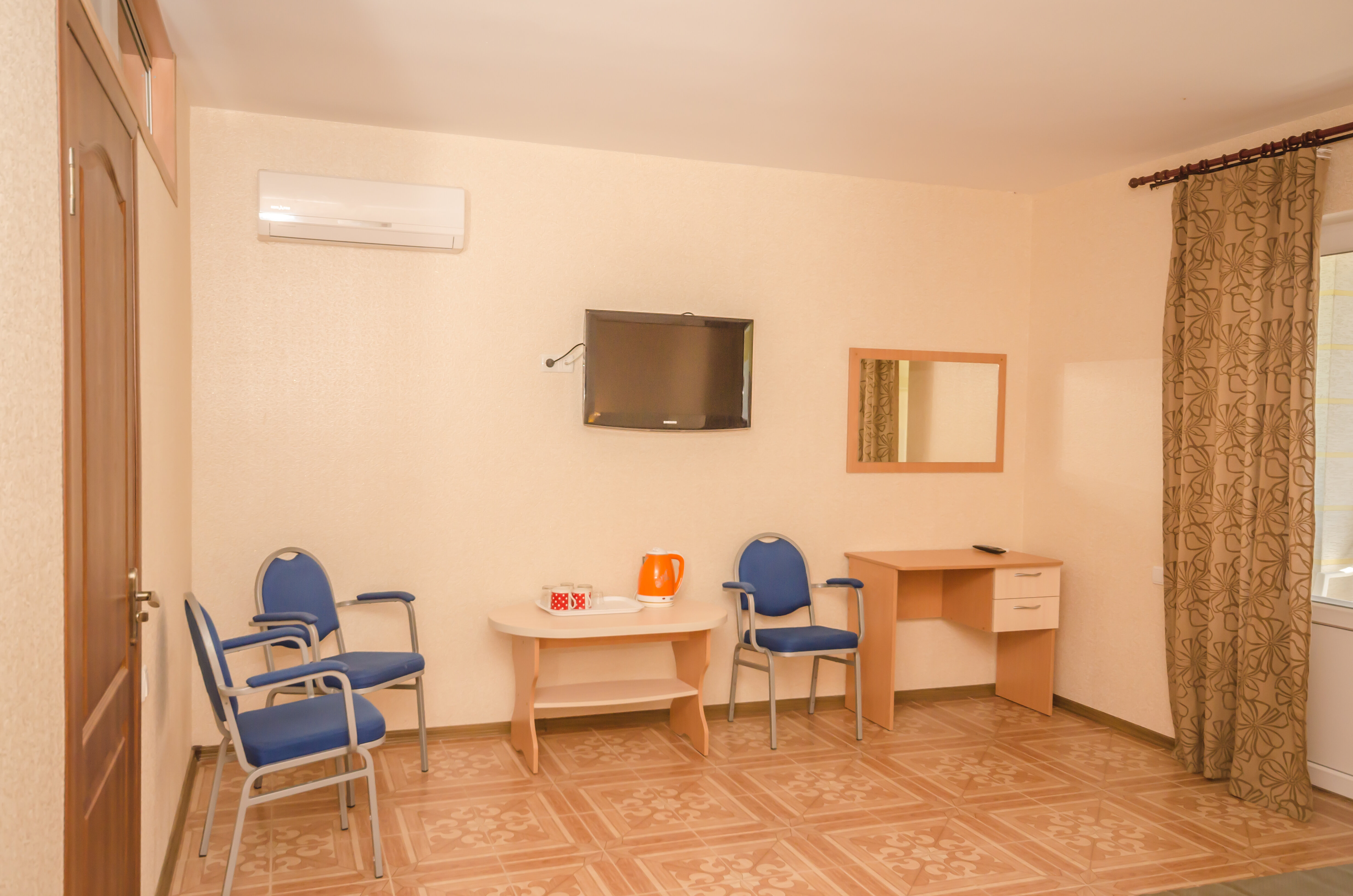 Номер-студия с балконом