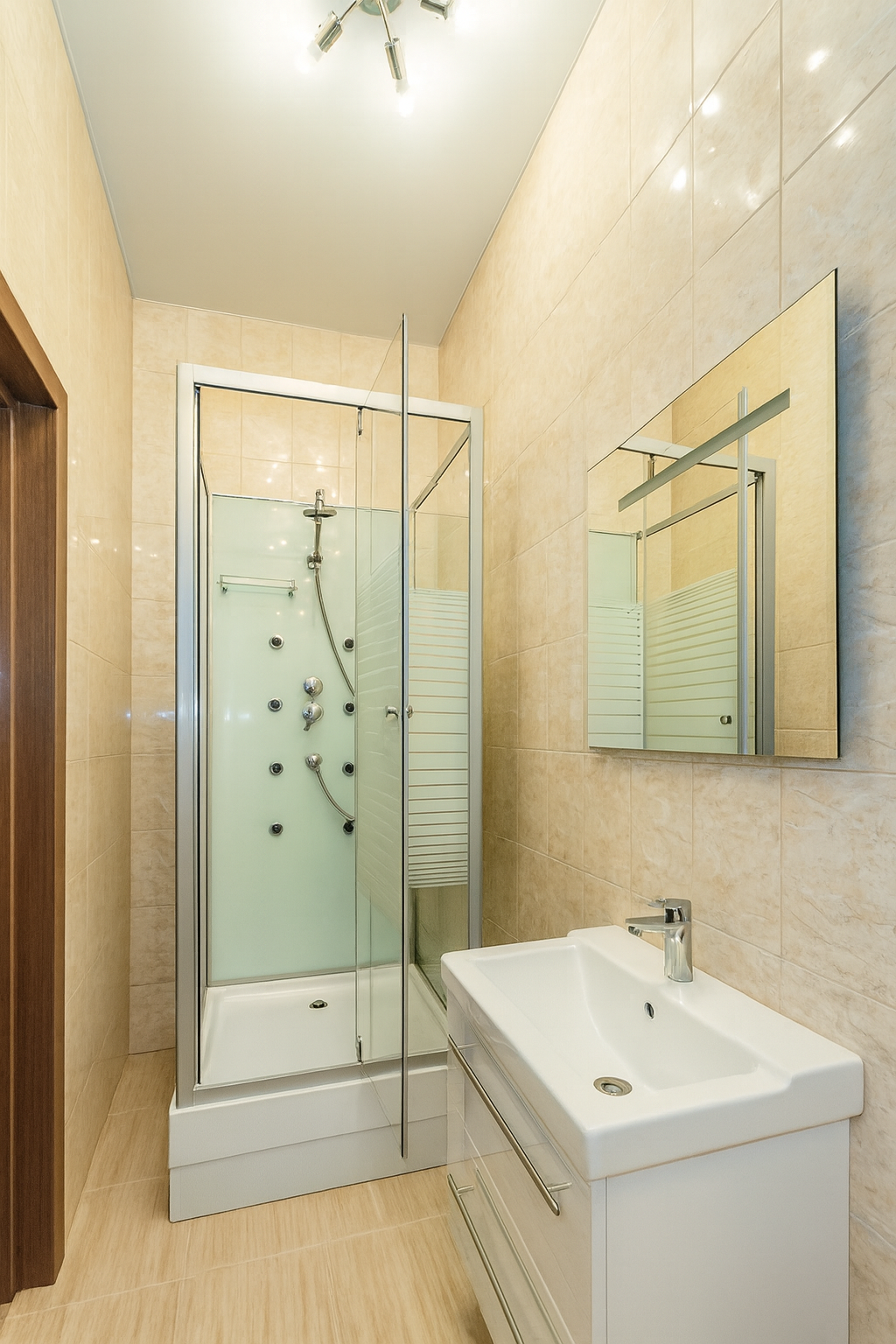 Стандарт с двуспальной кроватью и диваном