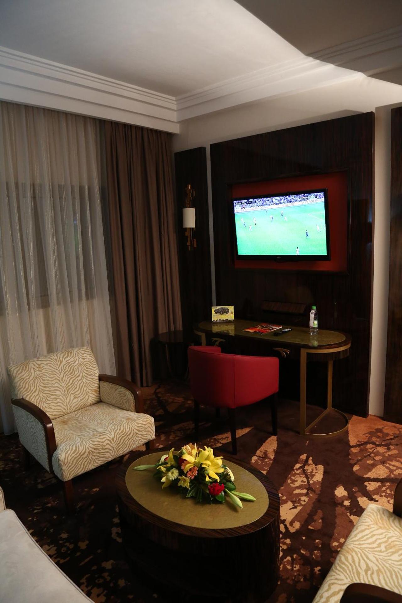 Suite with City View