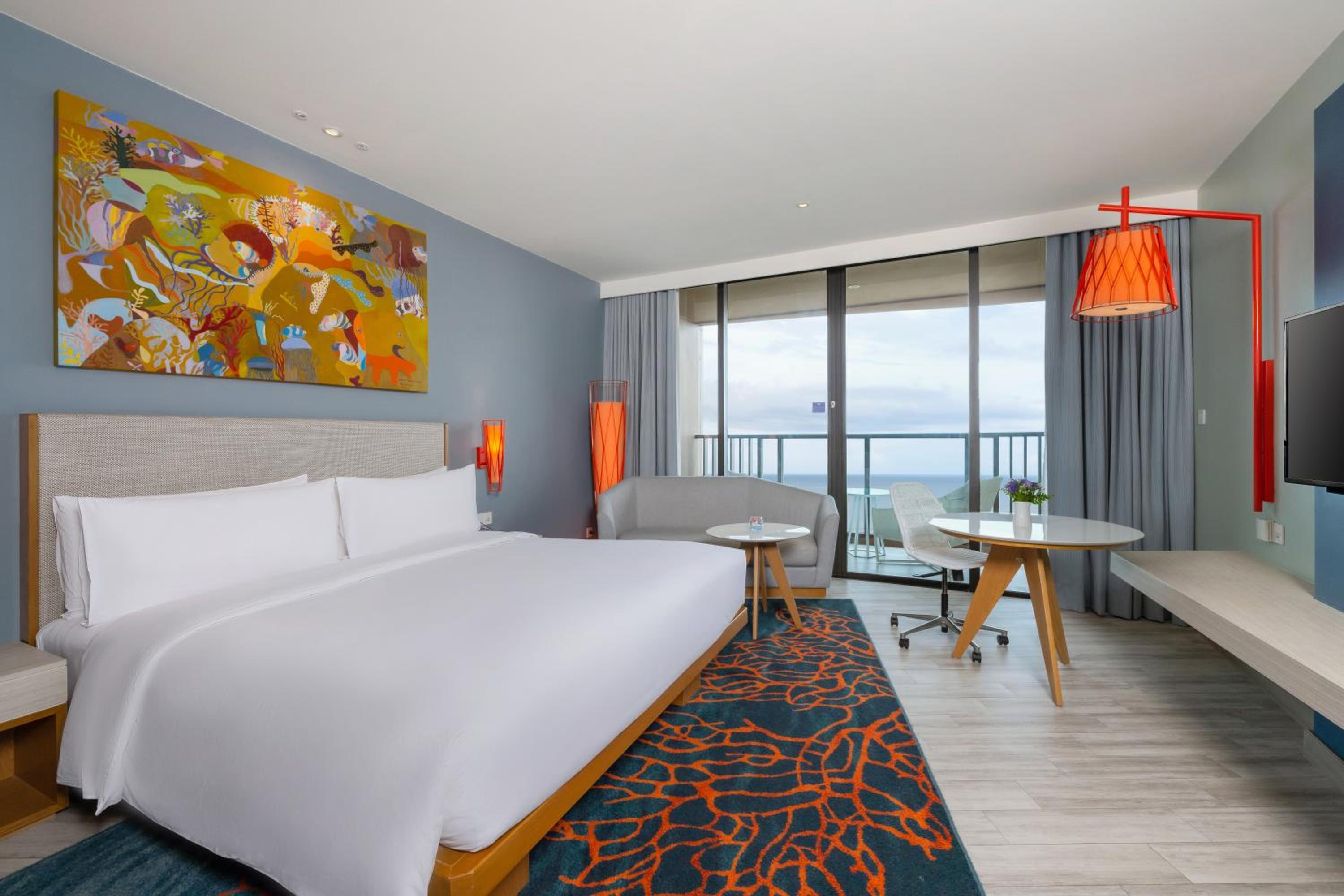 Standard King Room with Ocean View -High Floor