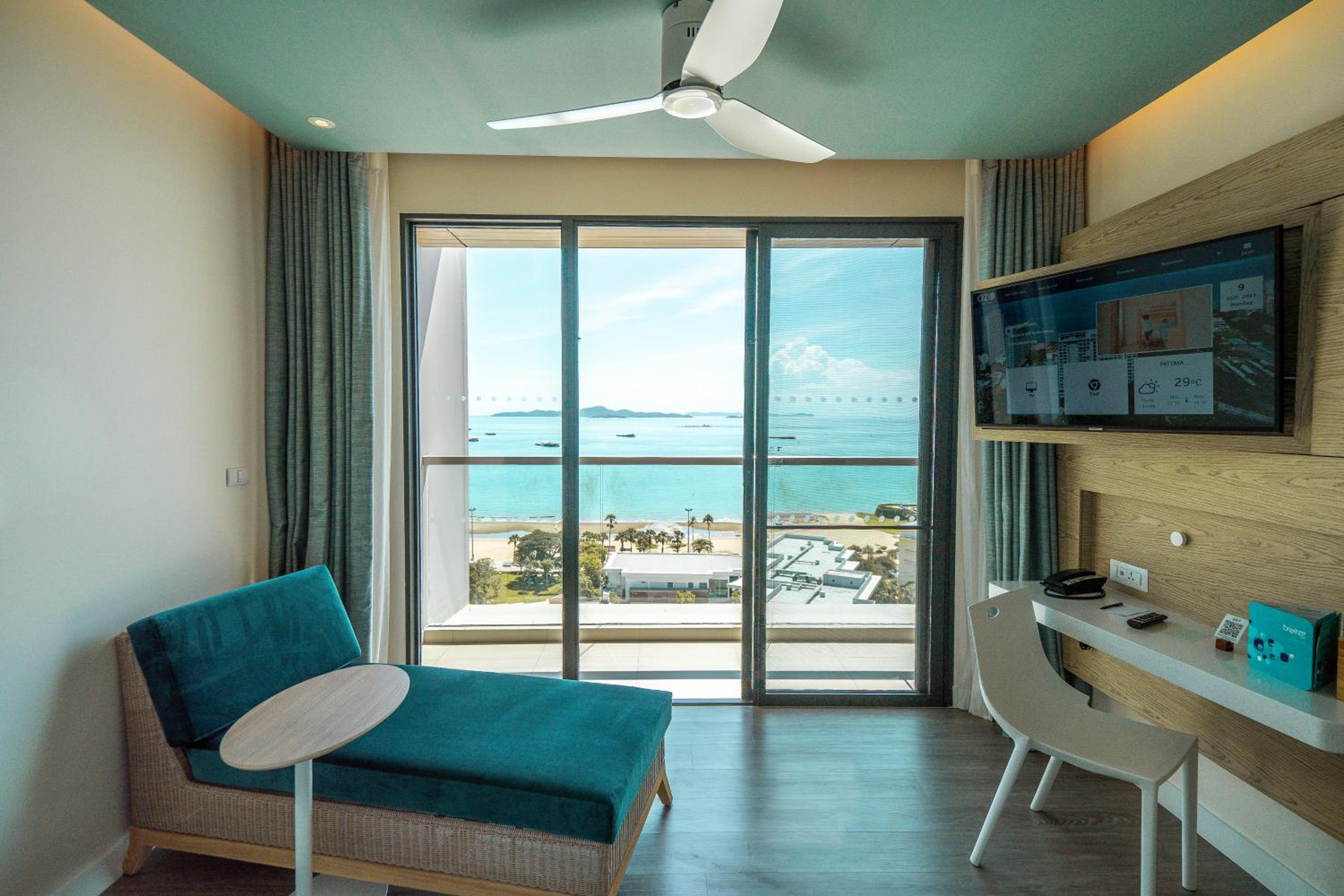 Deluxe Double Room with Sea View