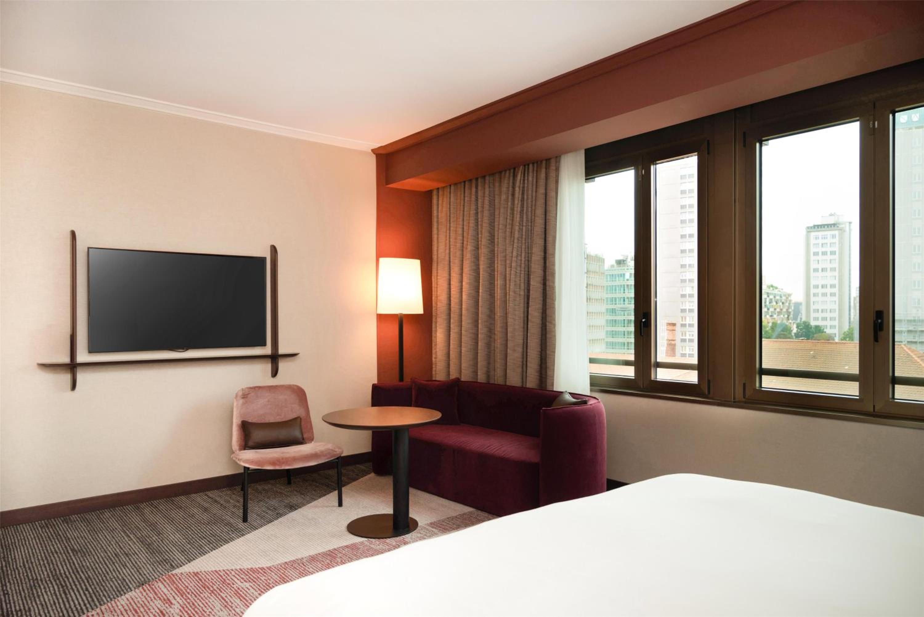Executive Deluxe King Room