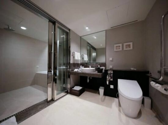 Universal Twin Room Accessible