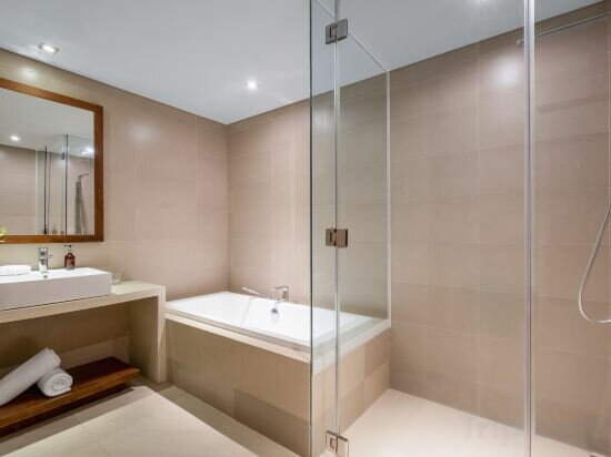 One-bedroom City View Suite With Balcony