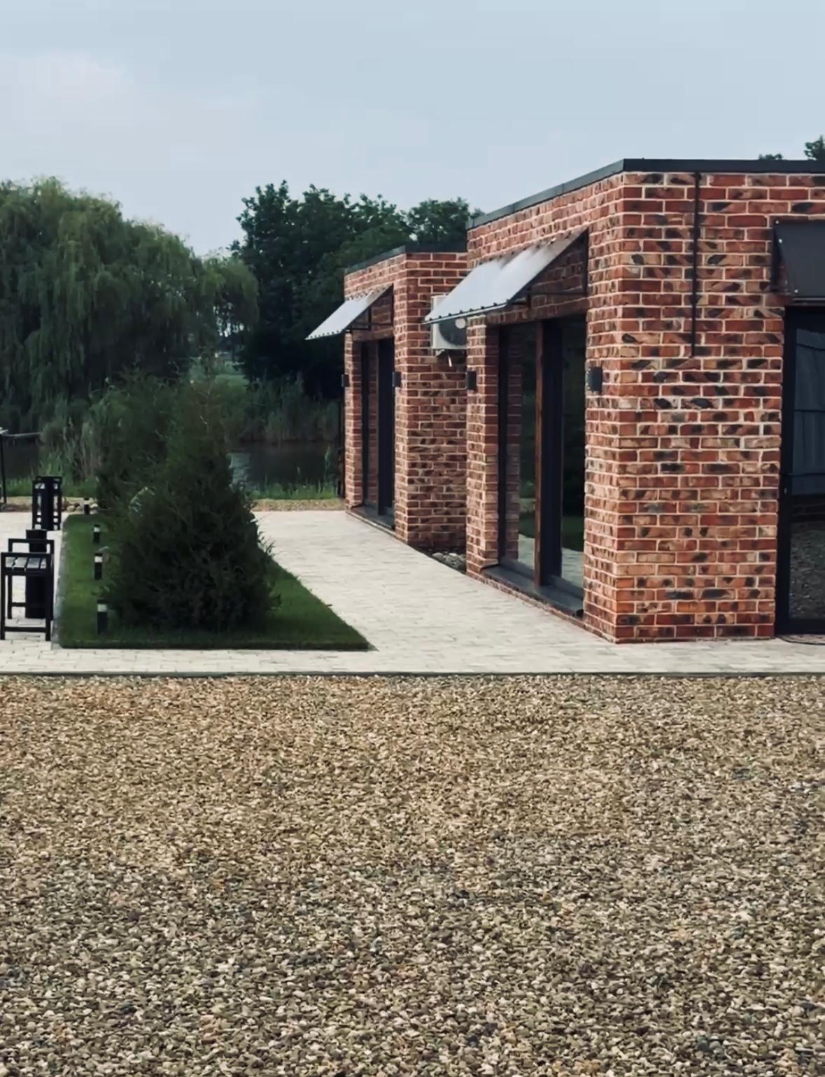 Дом с собственным бассейном