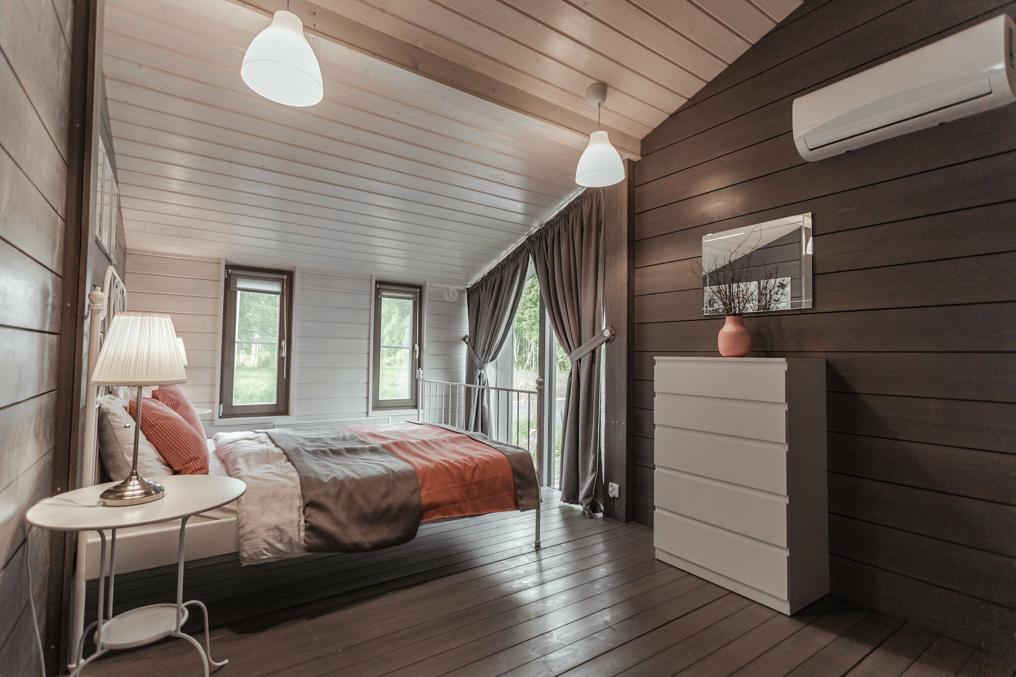 Коттедж с видом на лес