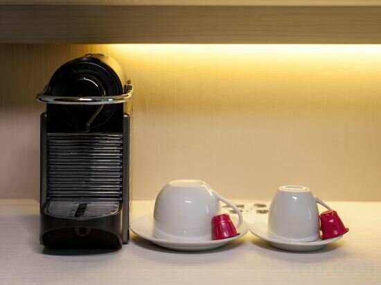 Promenade Deluxe Suite with Club Lounge Access