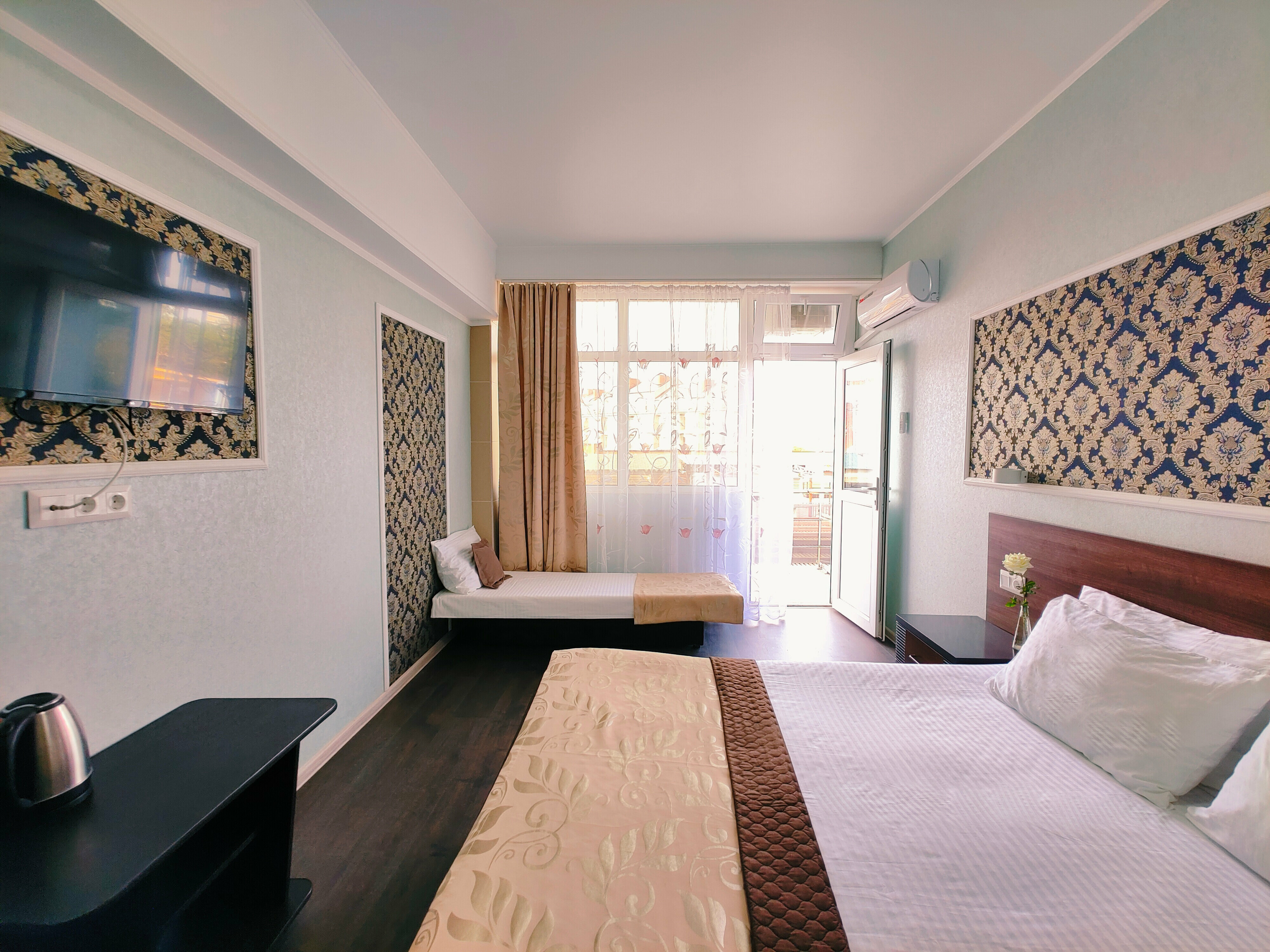 Трёхместный Комфорт с балконом