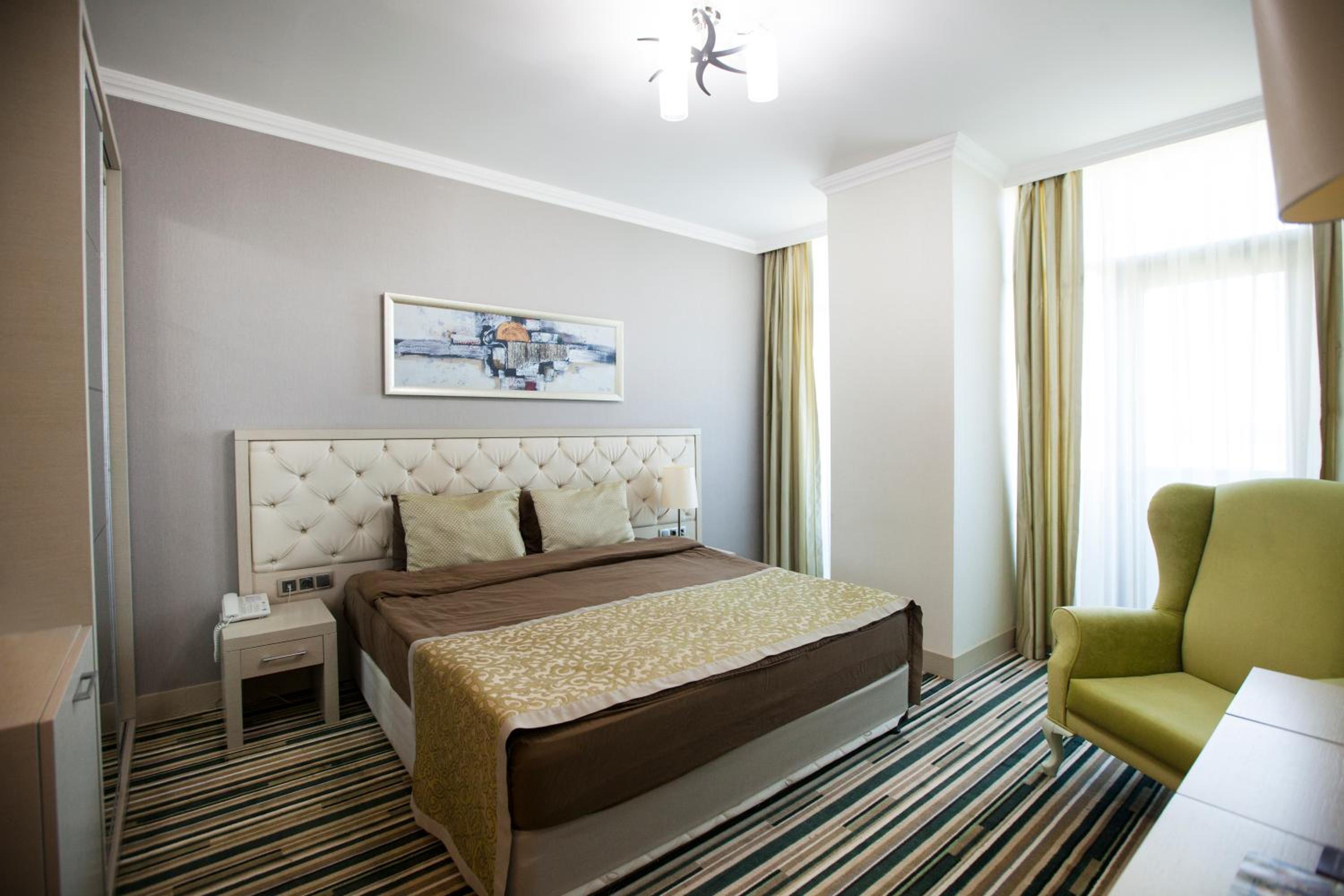 Standard King Room