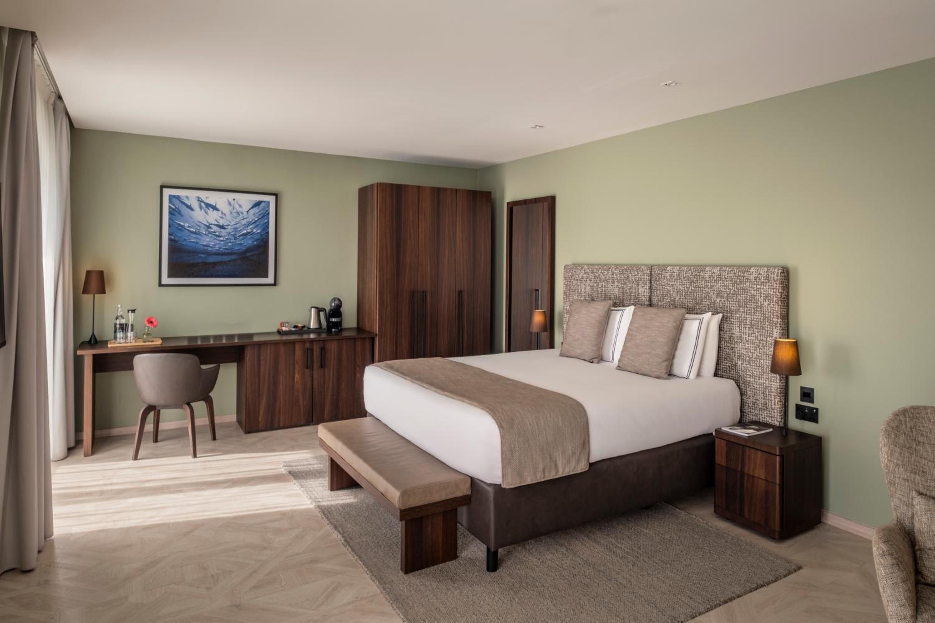 Deluxe Suite with Sea View