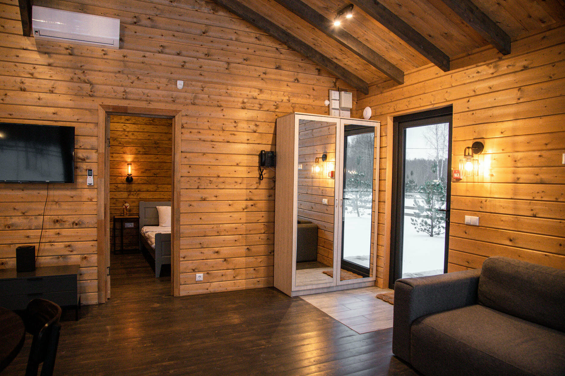 Коттедж с видом на лес