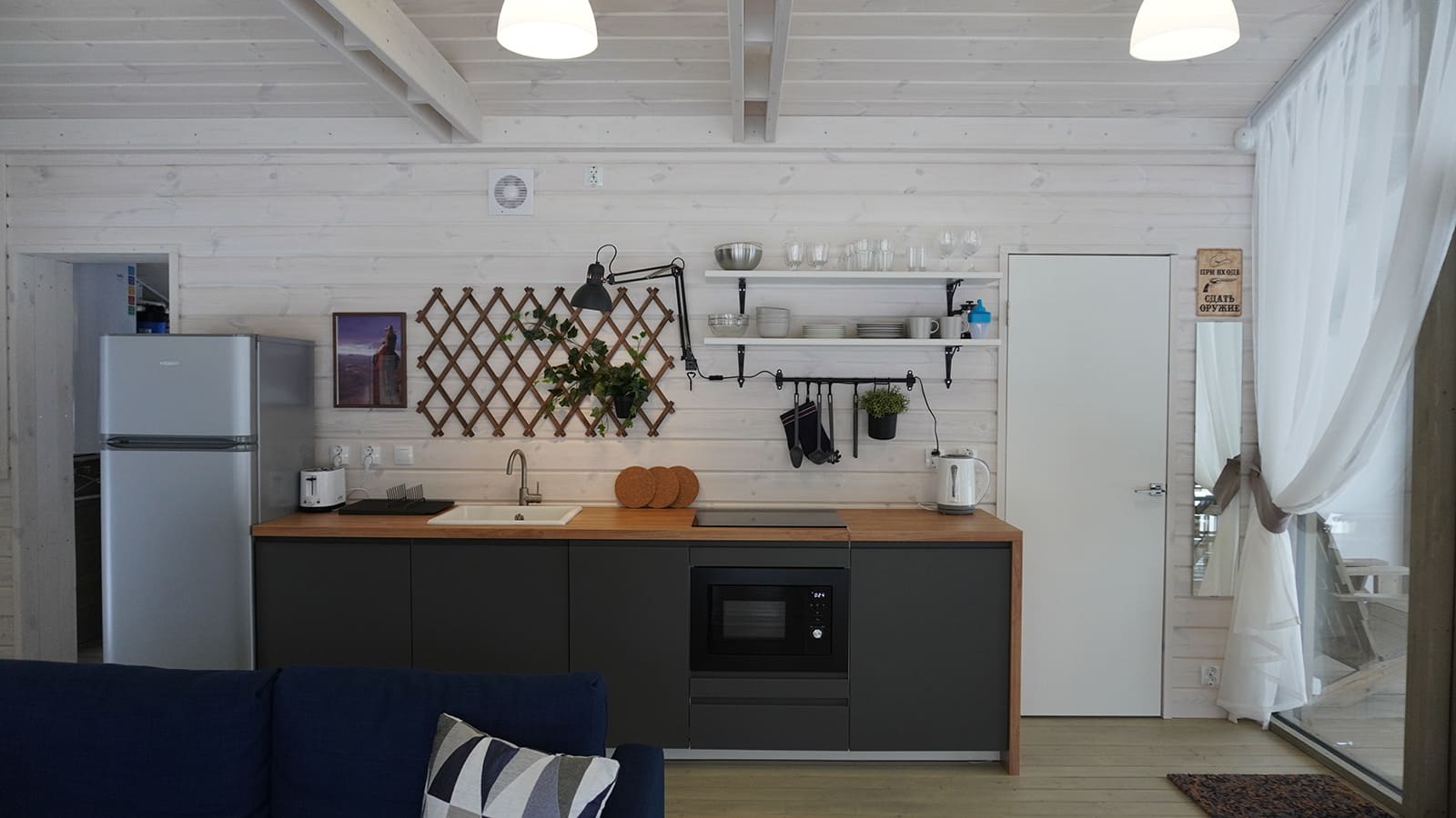 Коттедж с видом на лес