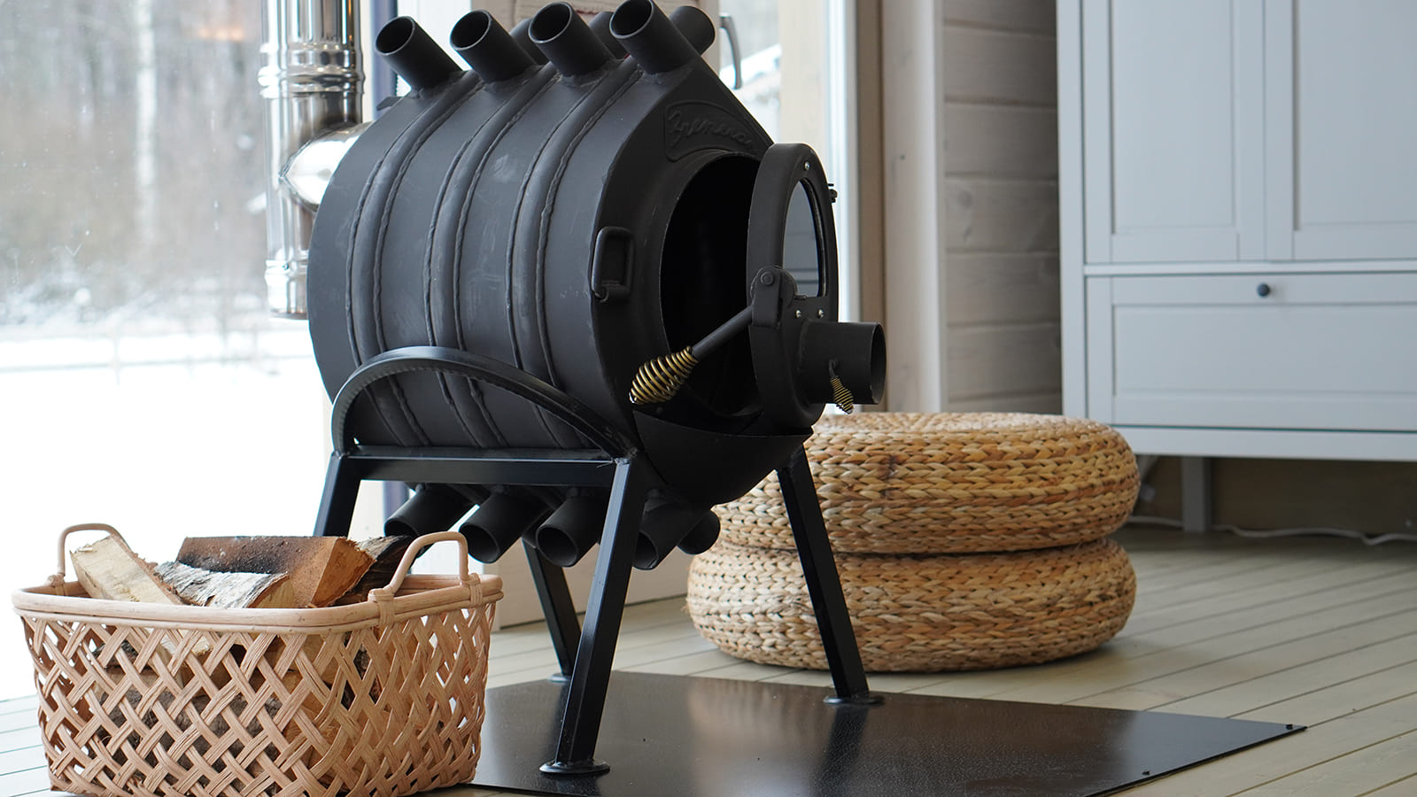 Коттедж с видом на лес