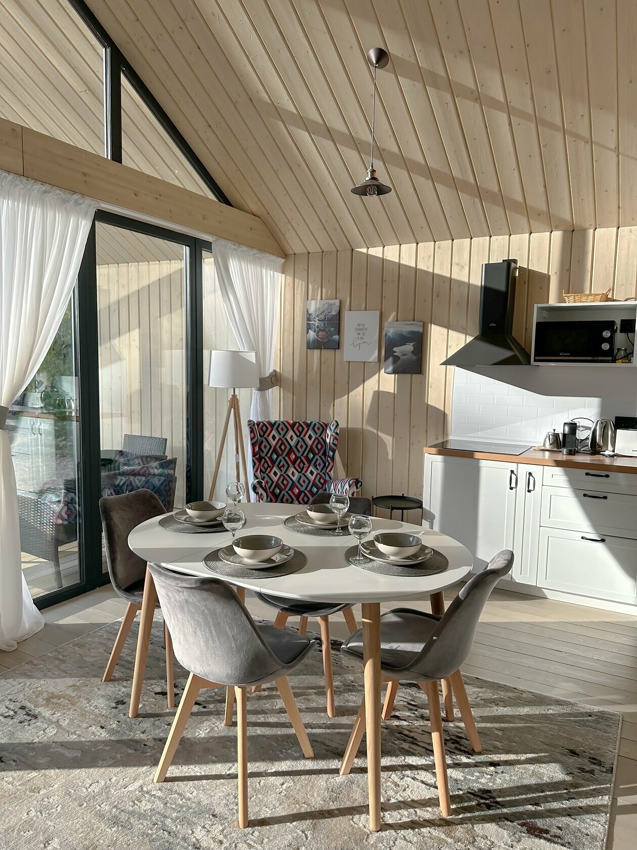 Коттедж с видом на лес