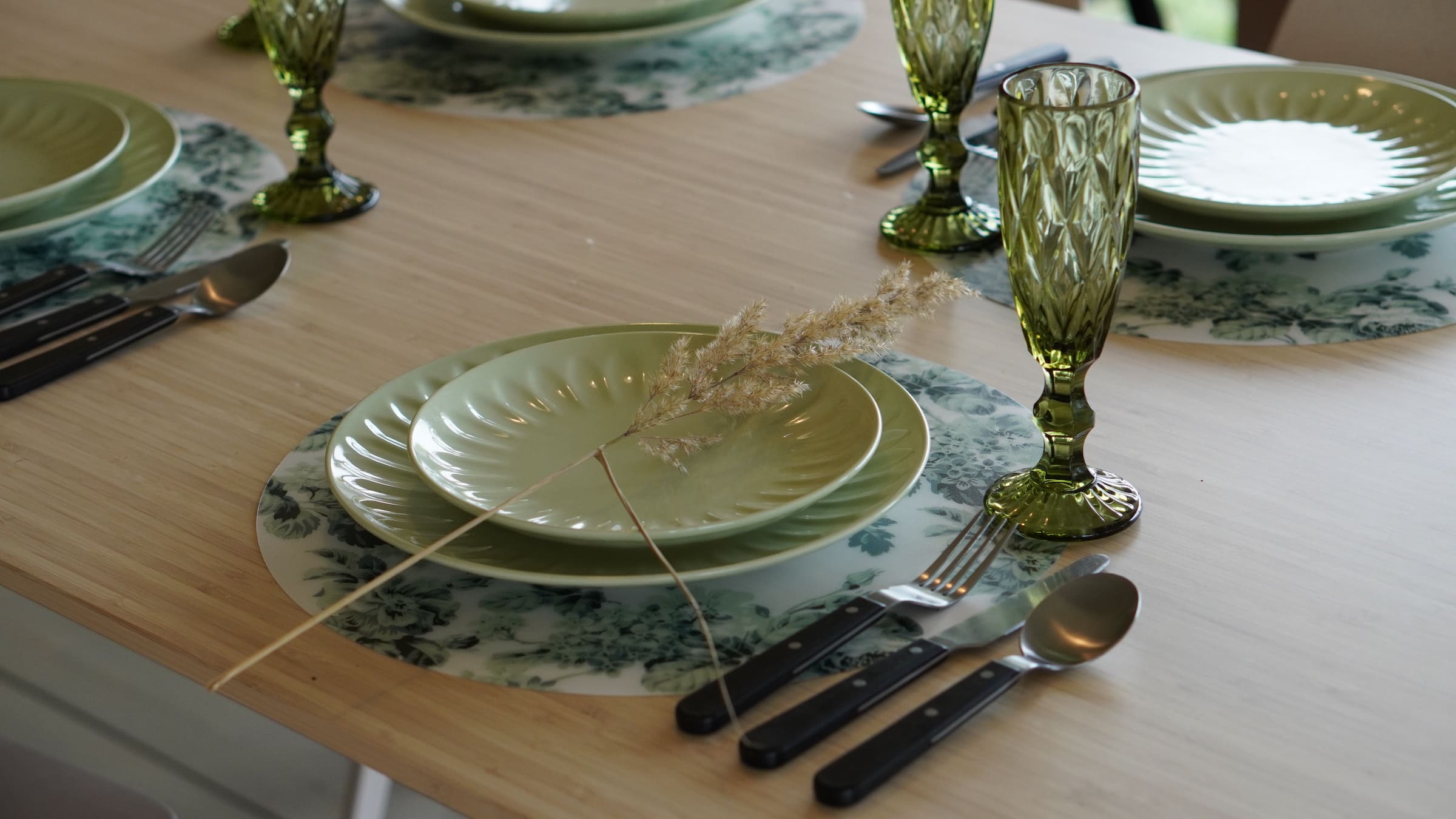 Коттедж с видом на лес