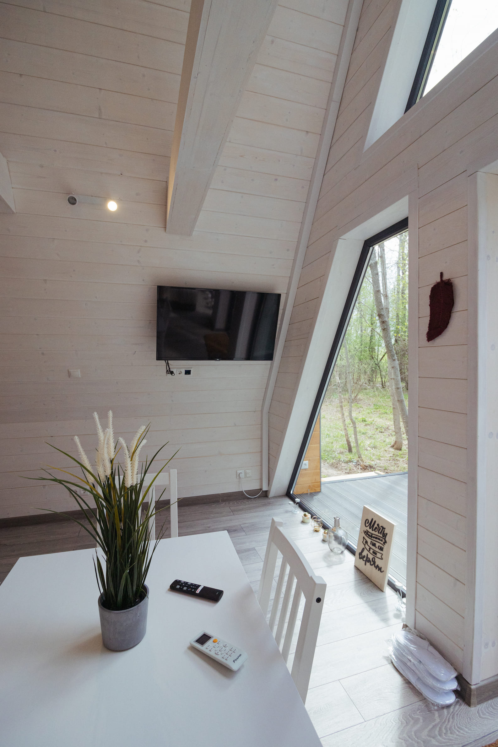 Коттедж с видом на лес