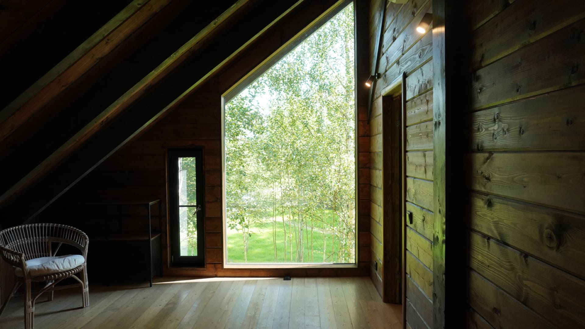 Коттедж с видом на лес