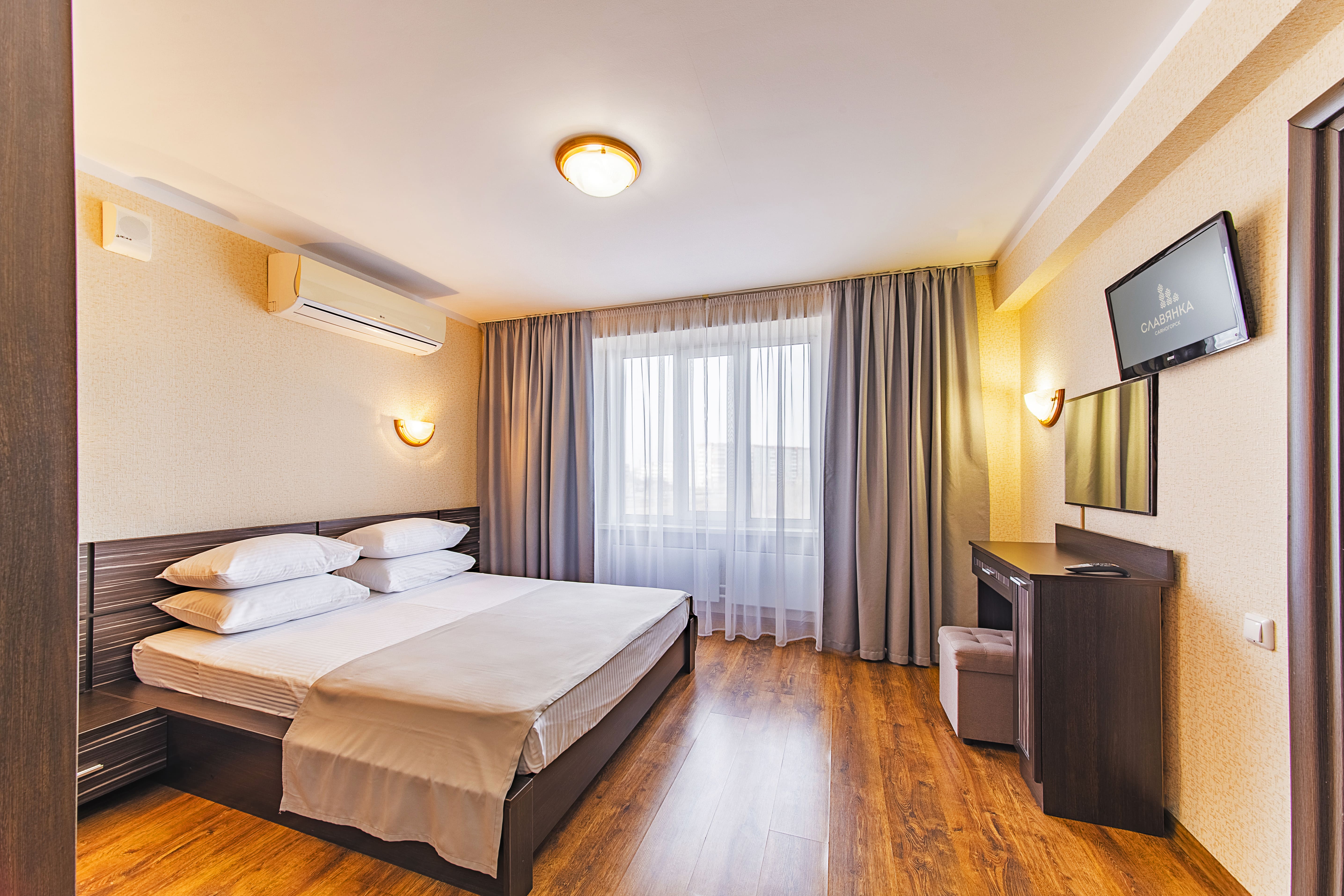 Люкс с кроватью размера «king-size»