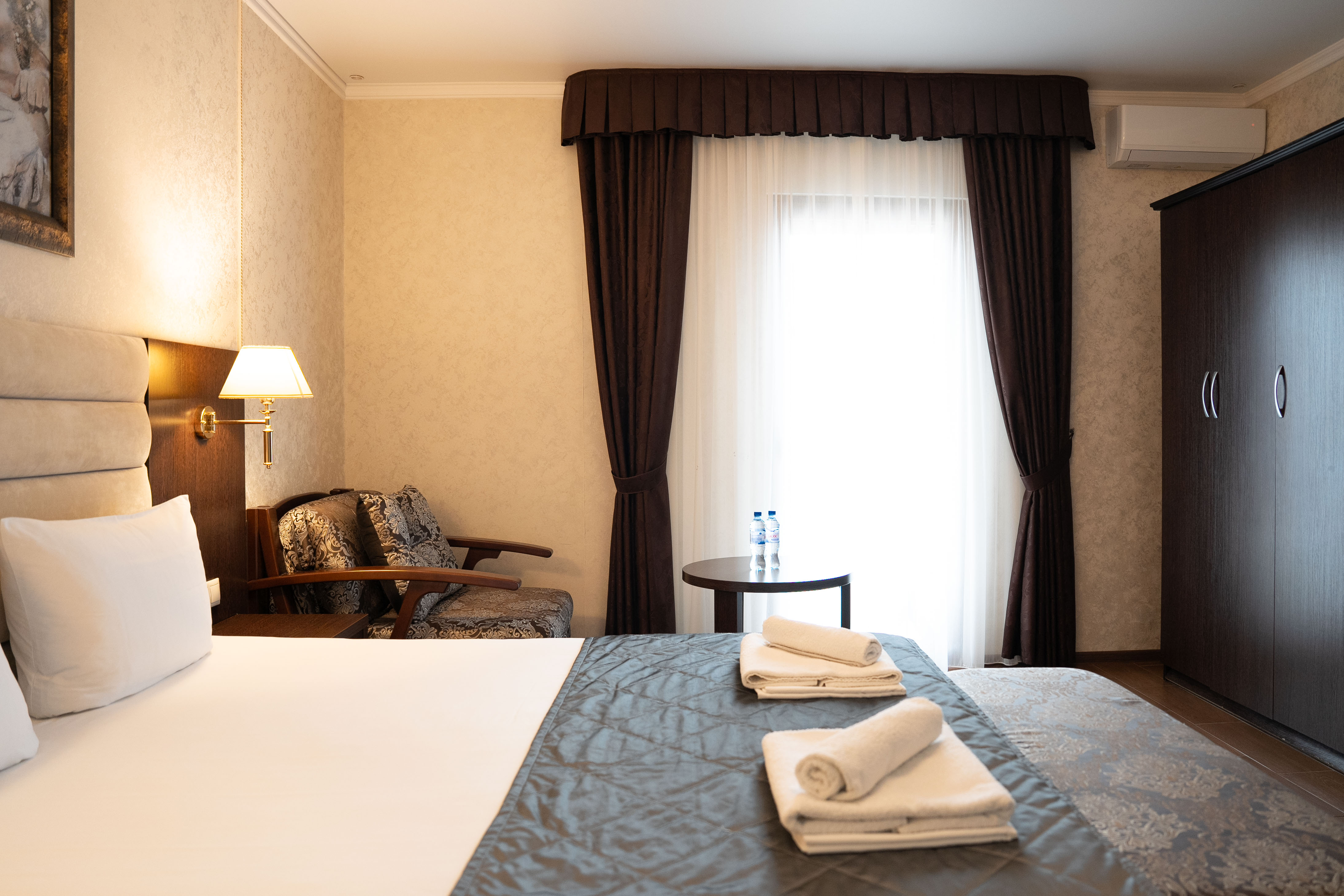 Люкс с балконом