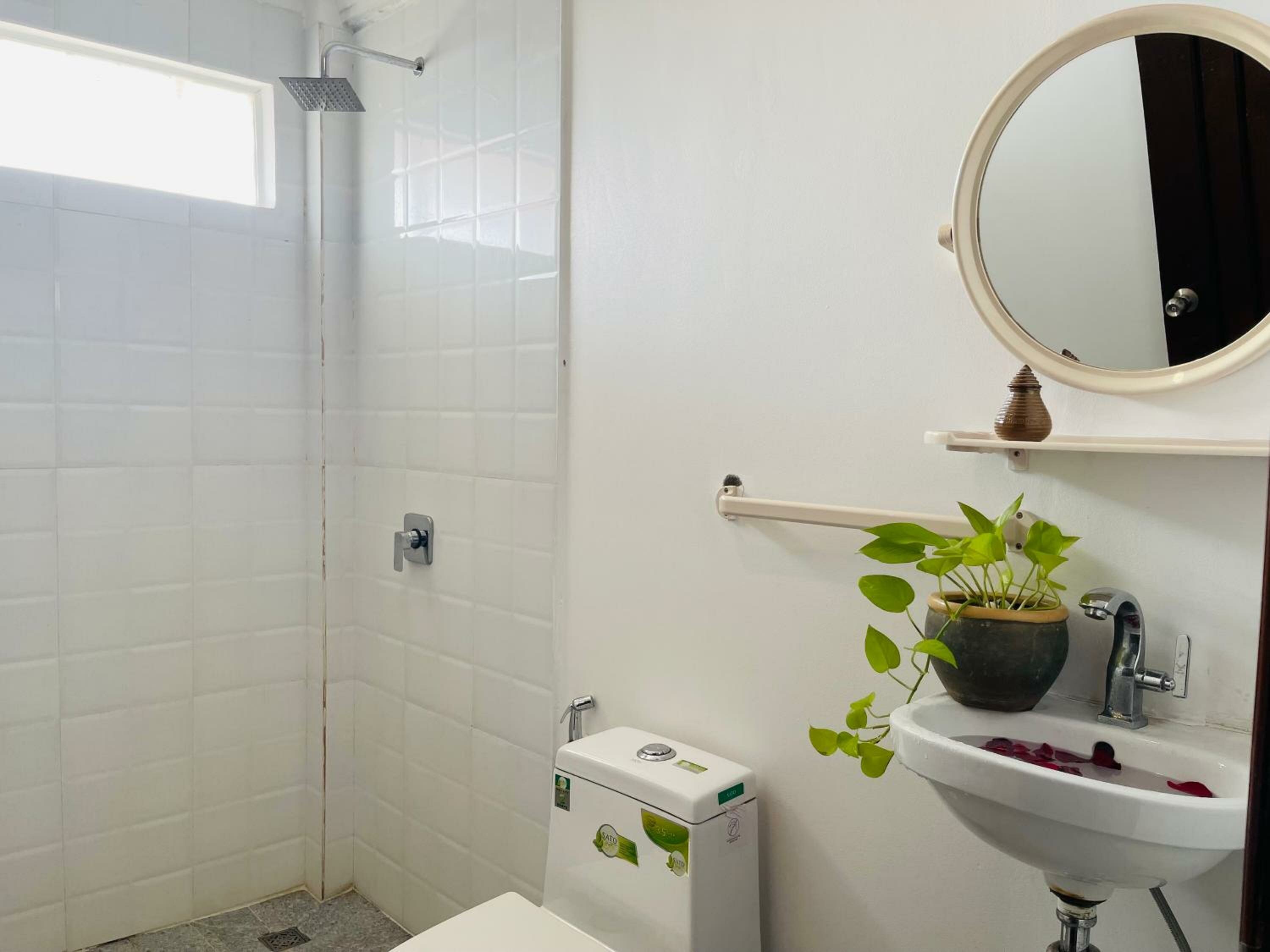 Deluxe Double With Terrace City View - Free Pick Up