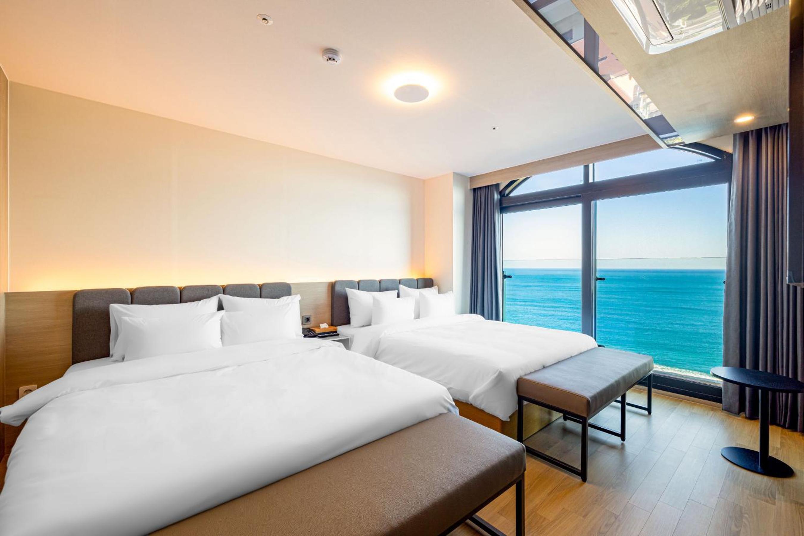 Big Pent Oean Theater