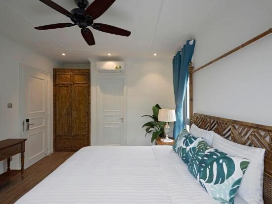 Five Bedroom Villa Garden View With Private Pool