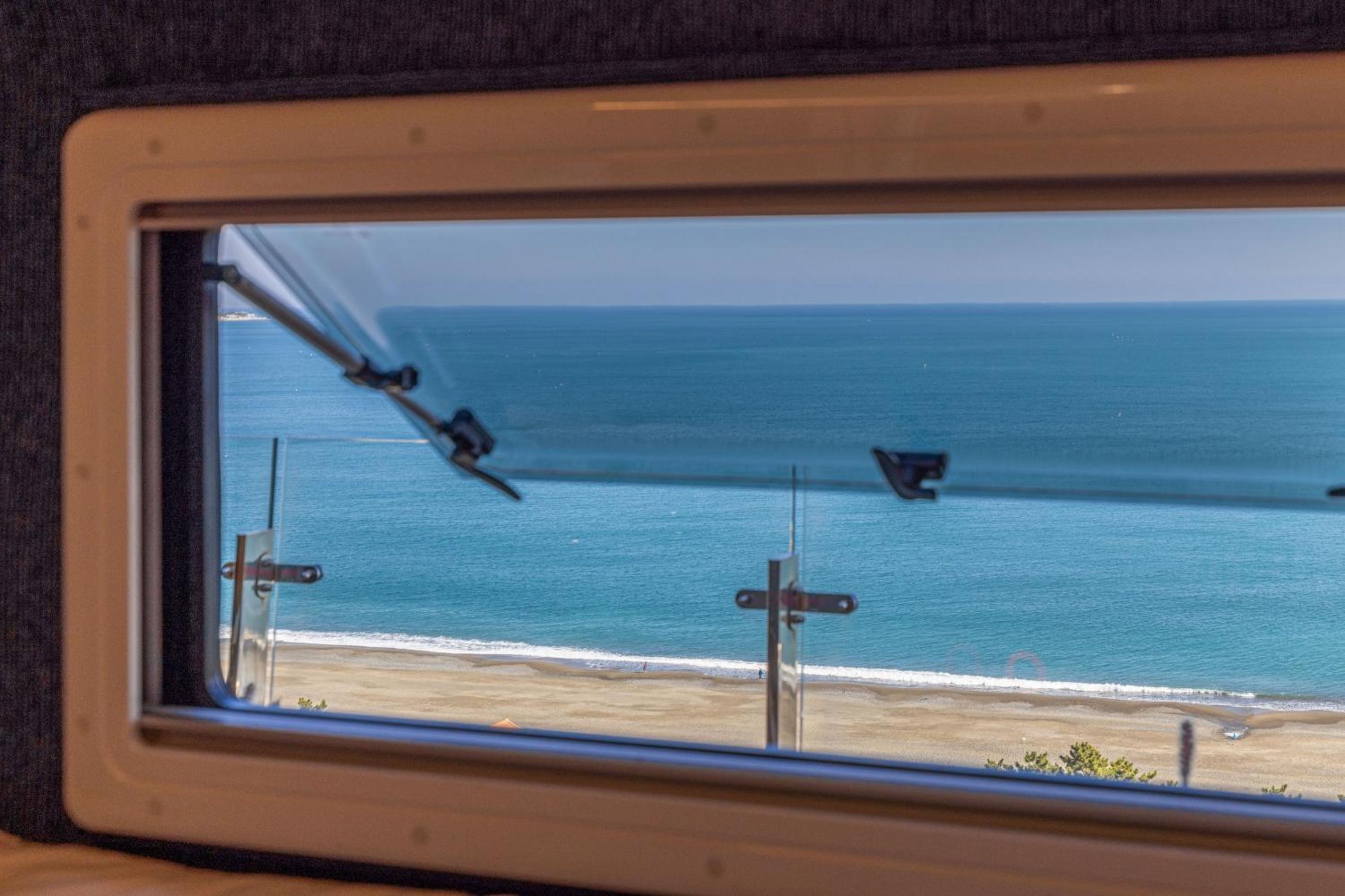 Panoramic Ocean Glamping Caravan