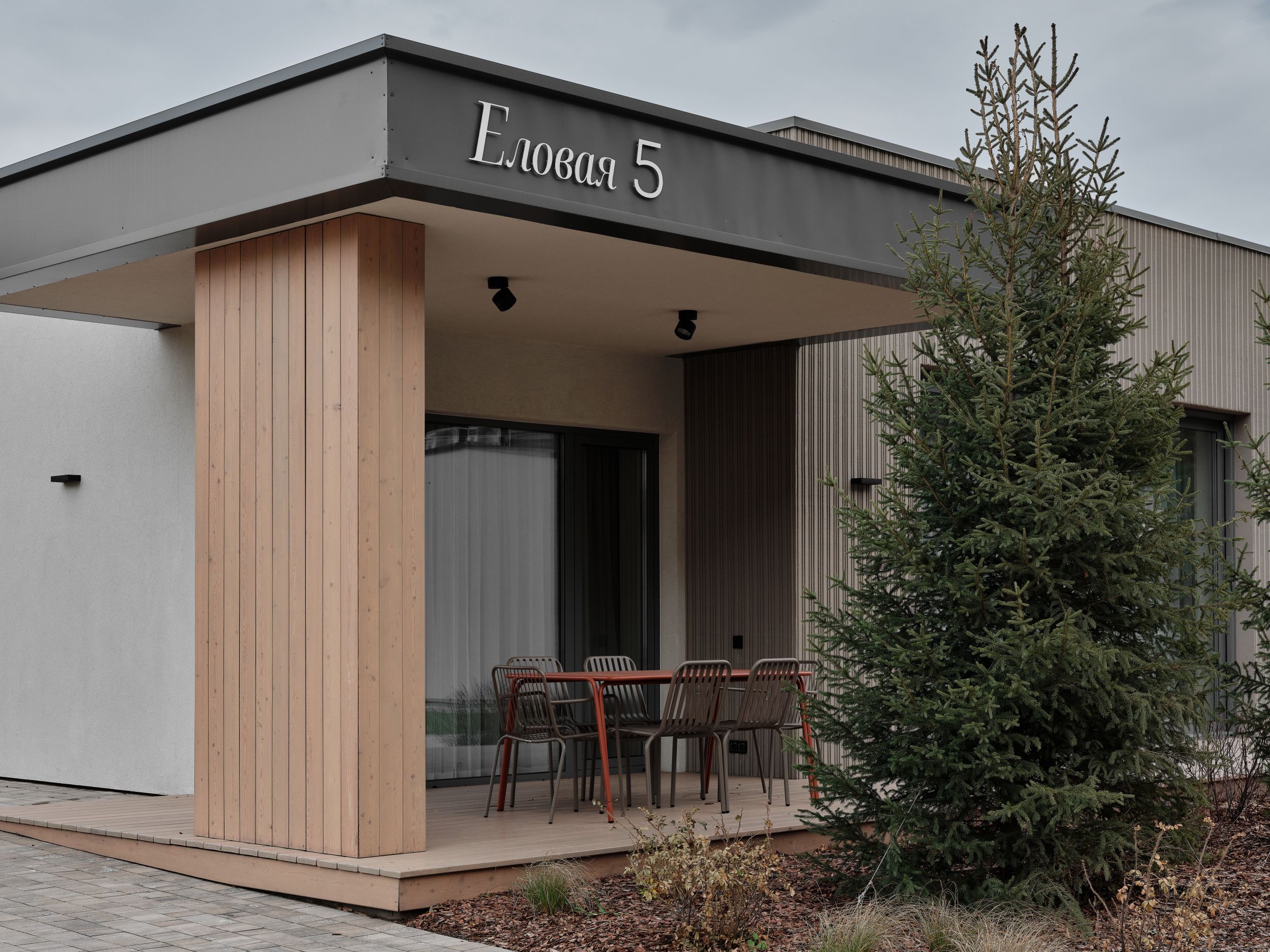 1 этаж, 1 спальня, первая береговая линия