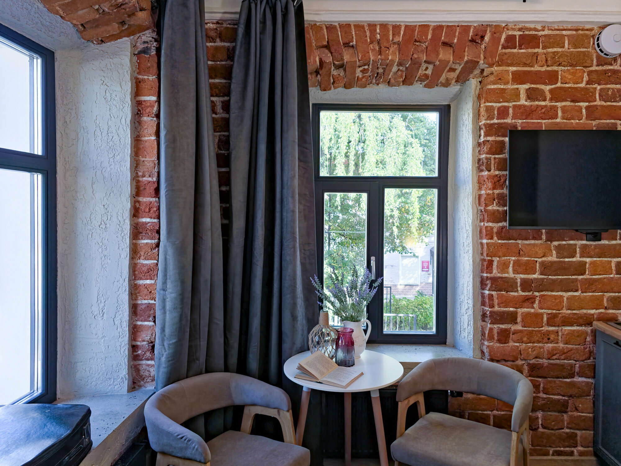 Однокомнатные апартаменты люкс с видом на монастырь