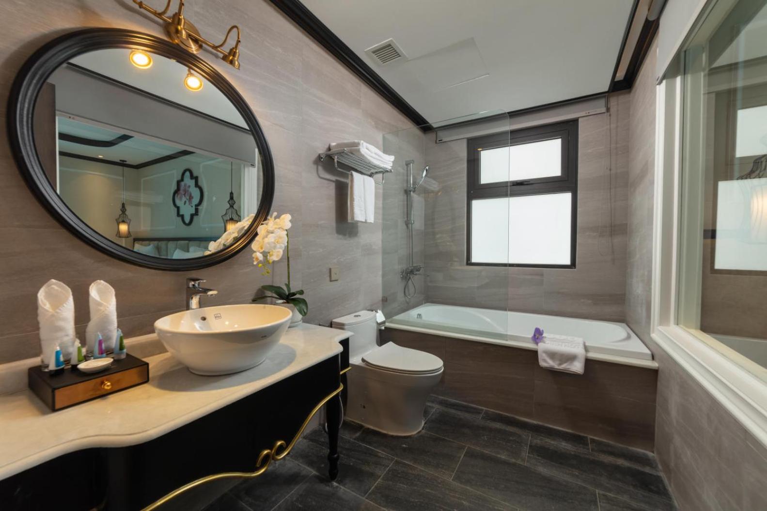 Queen Room