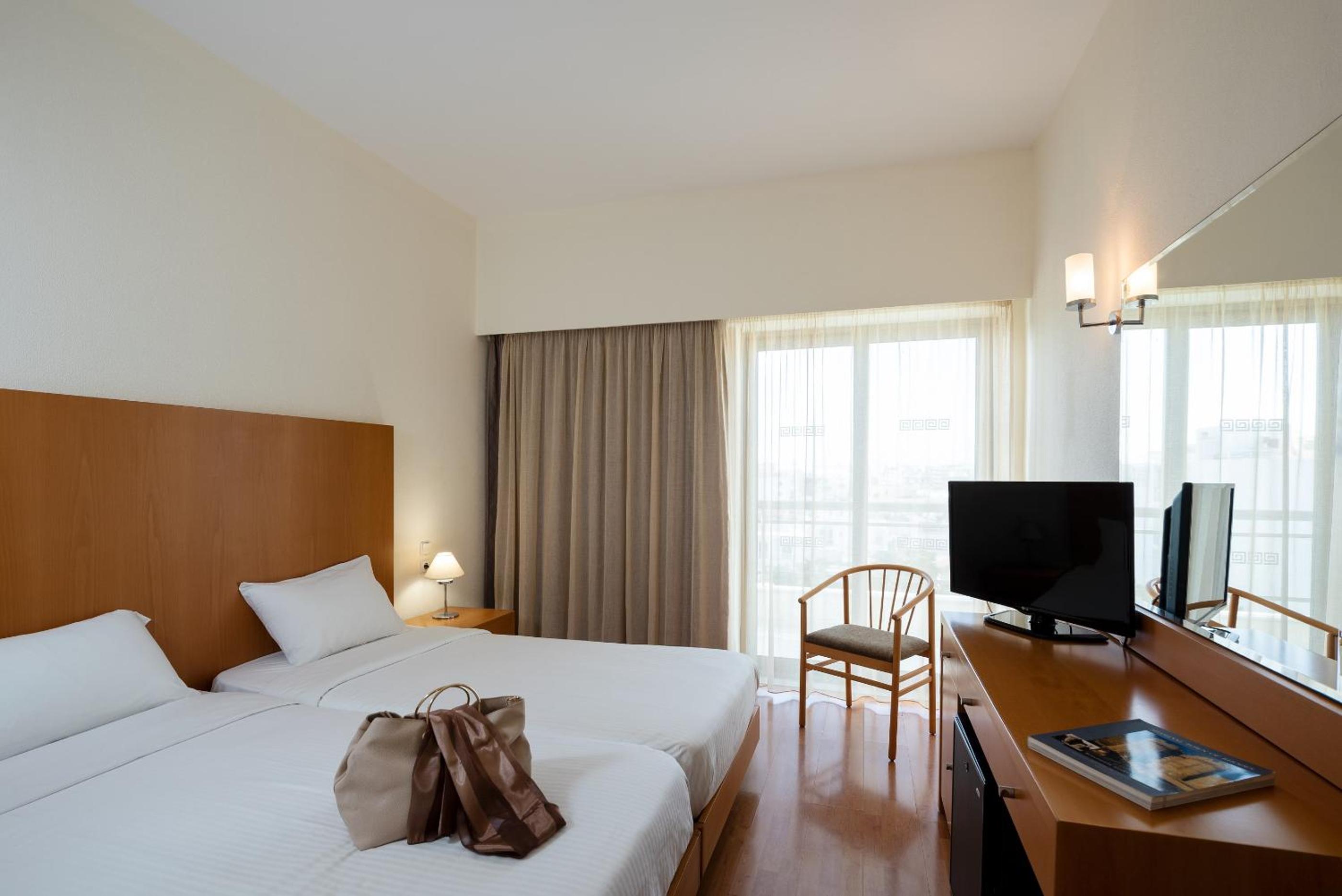 Classic Twin Room with Pool View