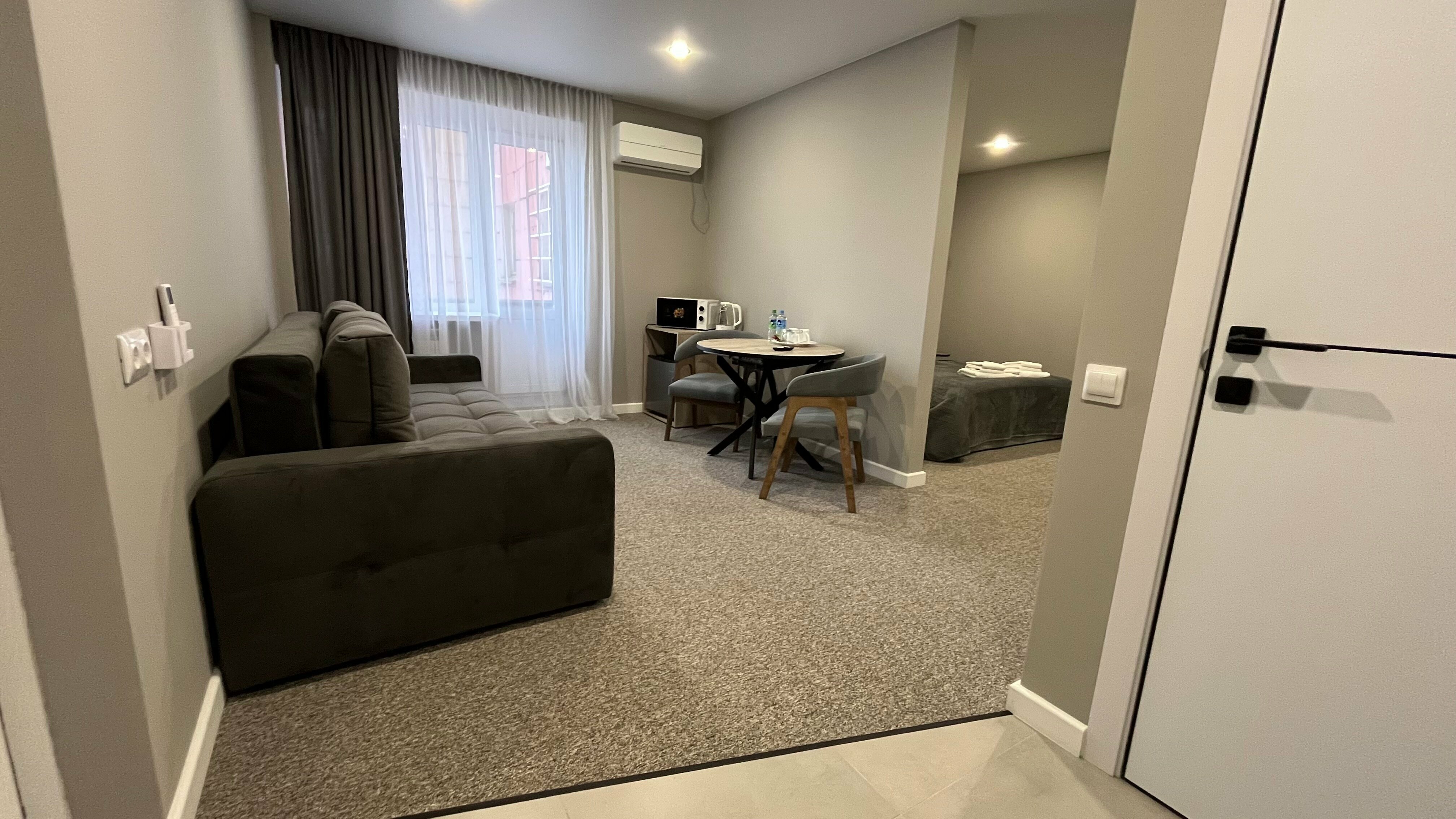 Джуниор Сюит "Улучшенный с балконом"