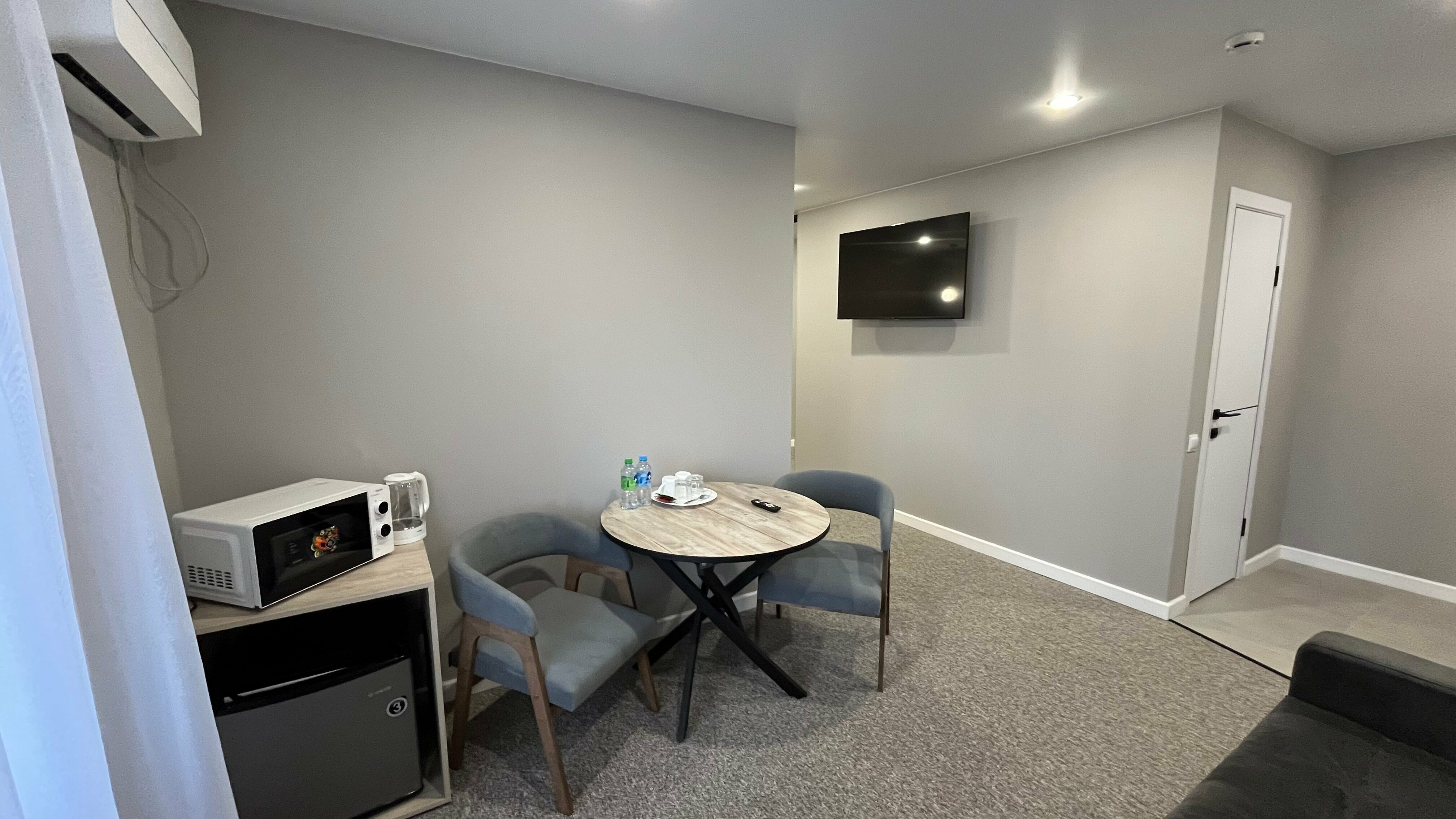 Джуниор Сюит "Улучшенный с балконом"