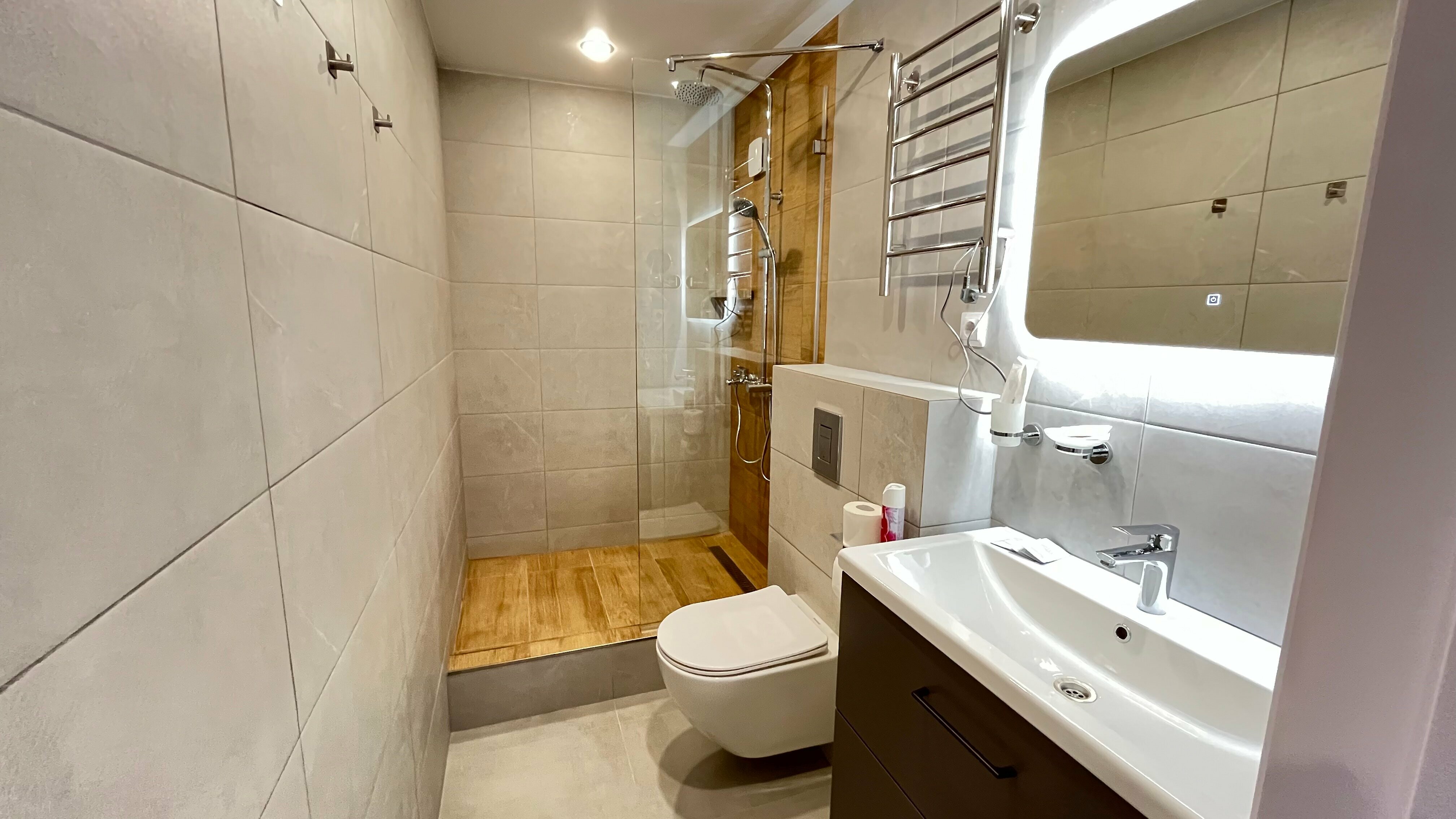 Джуниор Сюит "Улучшенный с балконом"