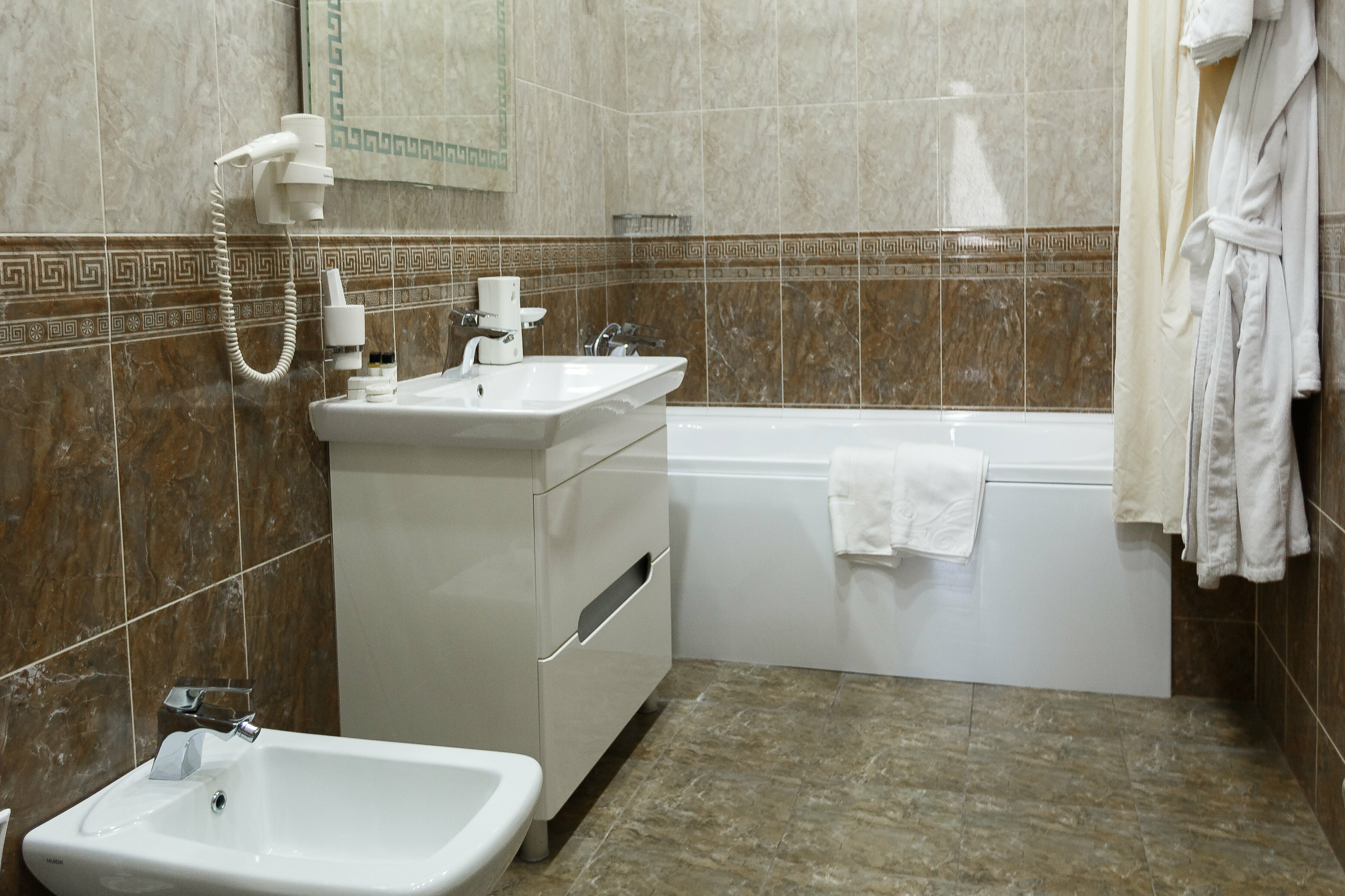 Улучшенный люкс