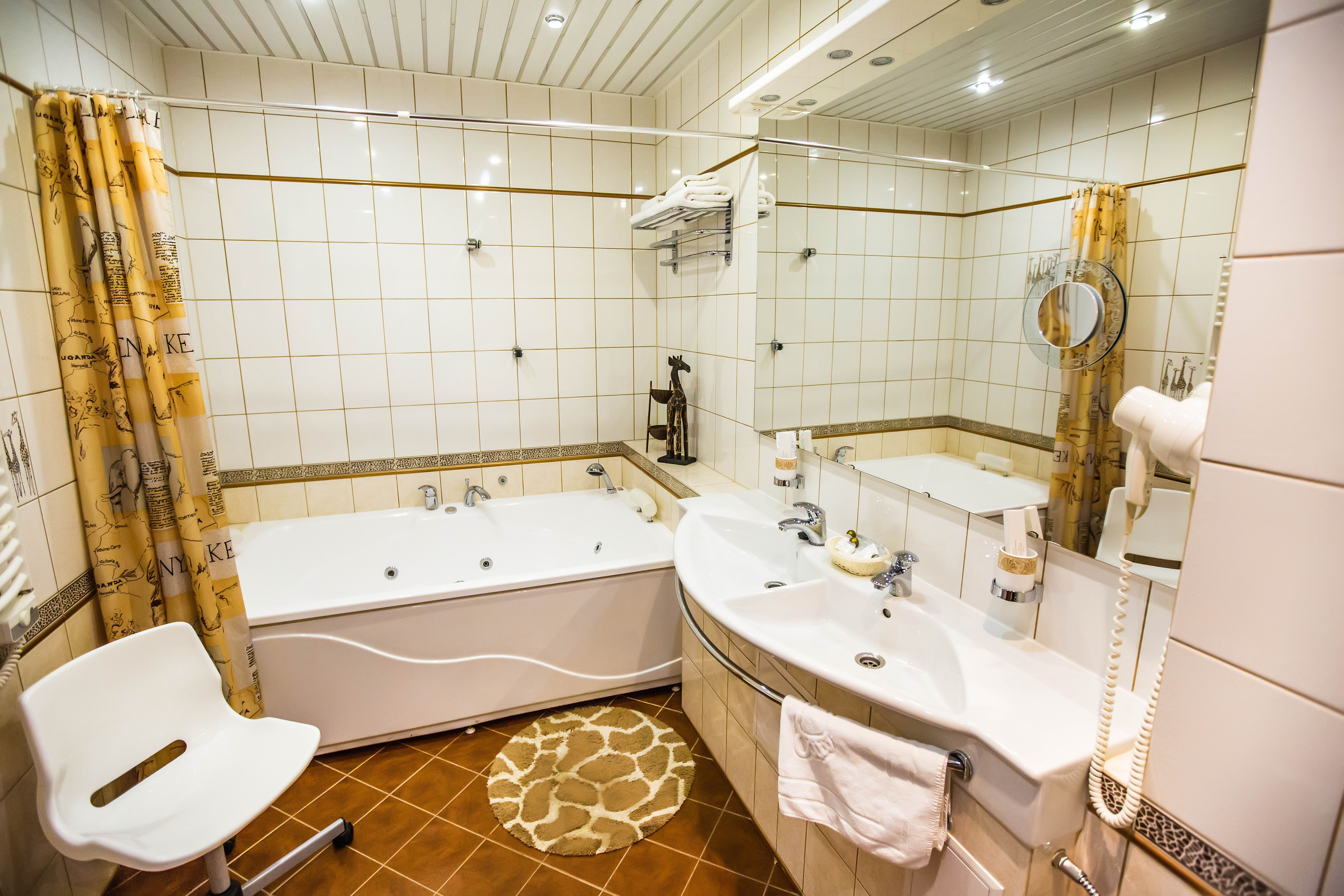 Большой двухместный номер с 1 кроватью