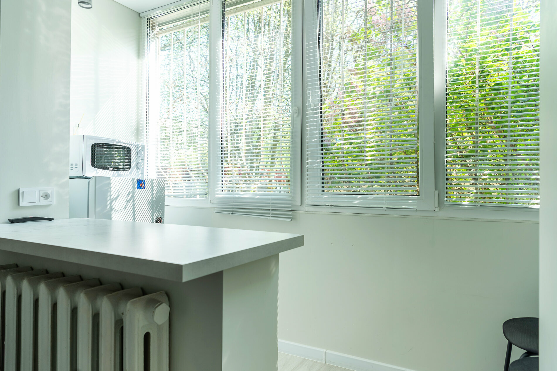 Двухместный номер с двуспальной кроватью и дополнительной кроватью