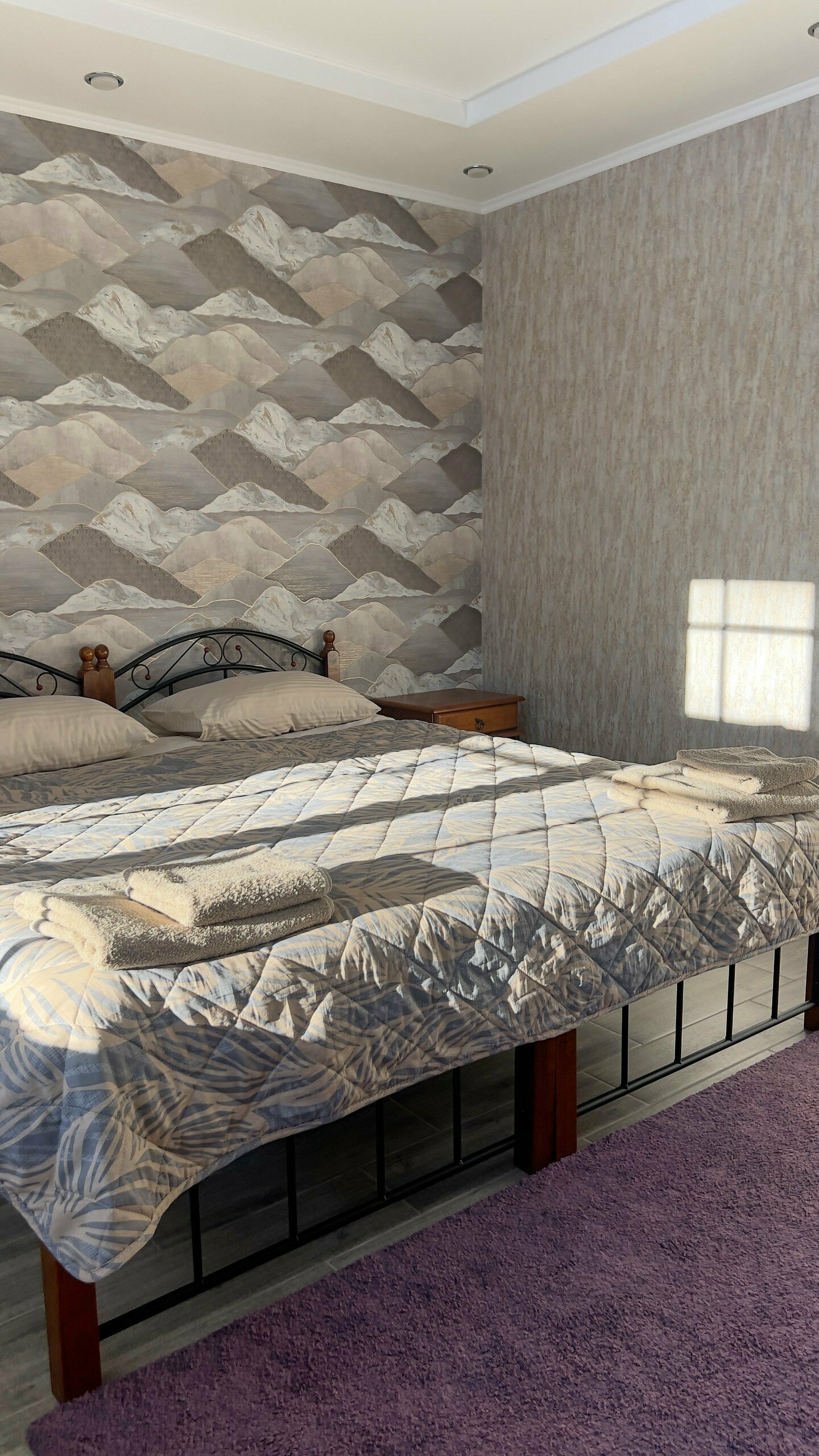 Cемейный номер с собственной ванной комнатой