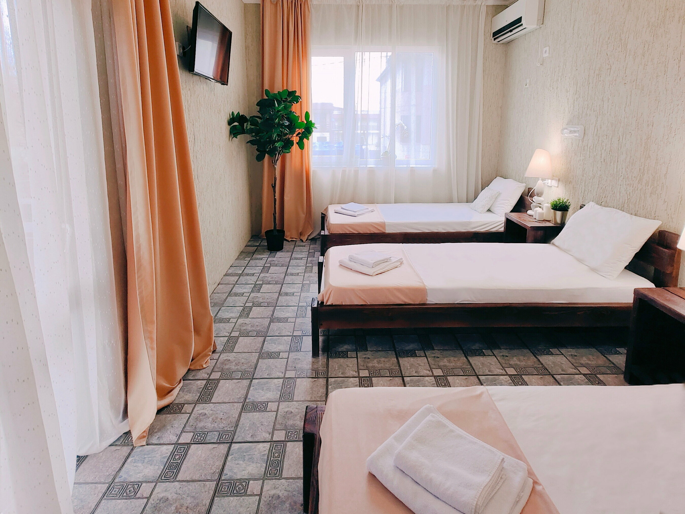 3х комнатный 9-ти местный Номер с мини-кухней