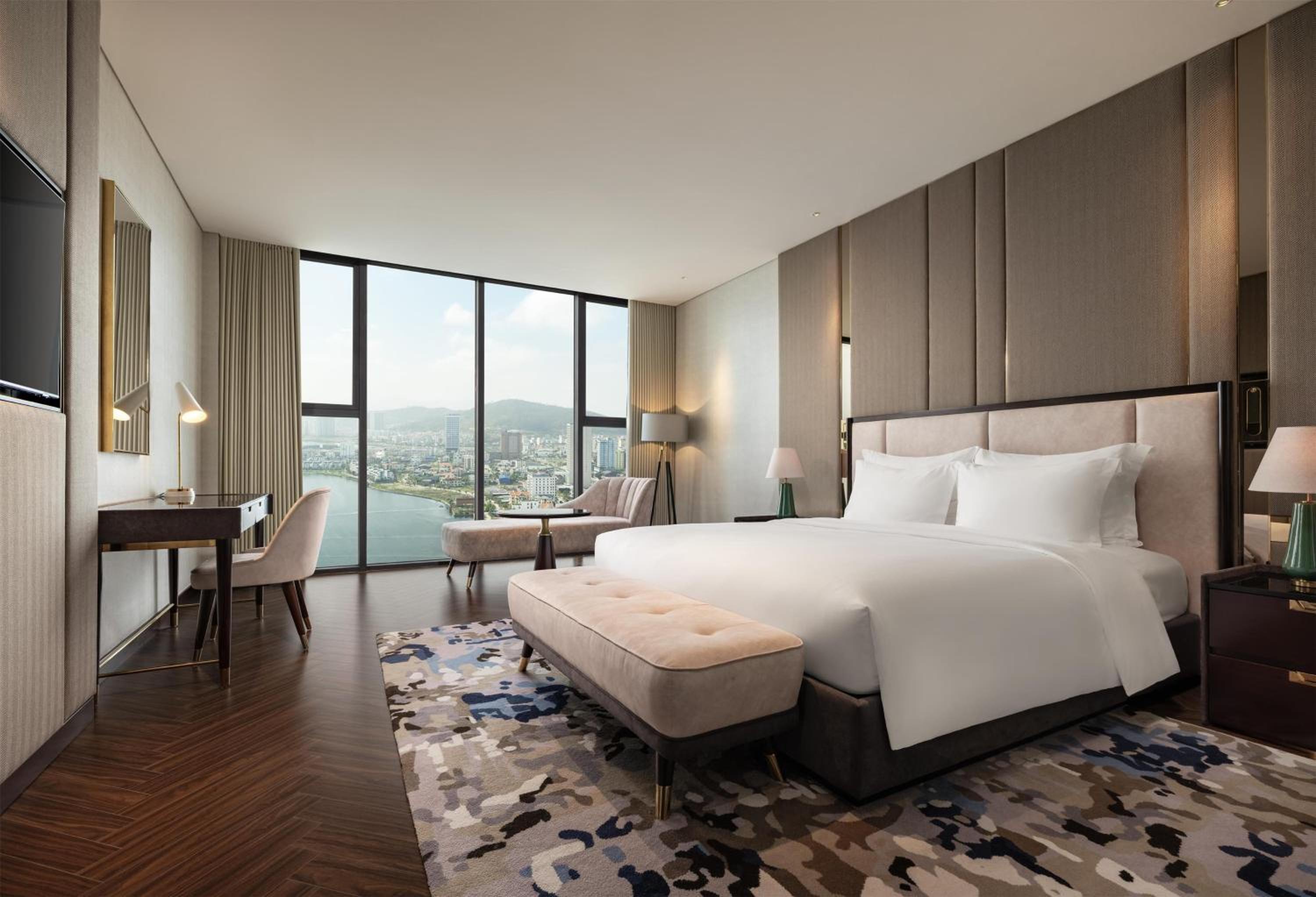 Deluxe Room with Lake View