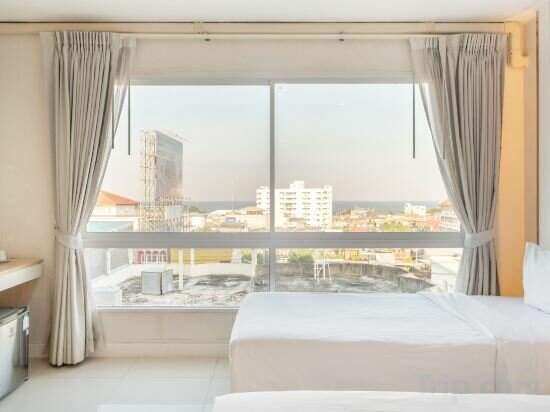 Deluxe Twin Sea View