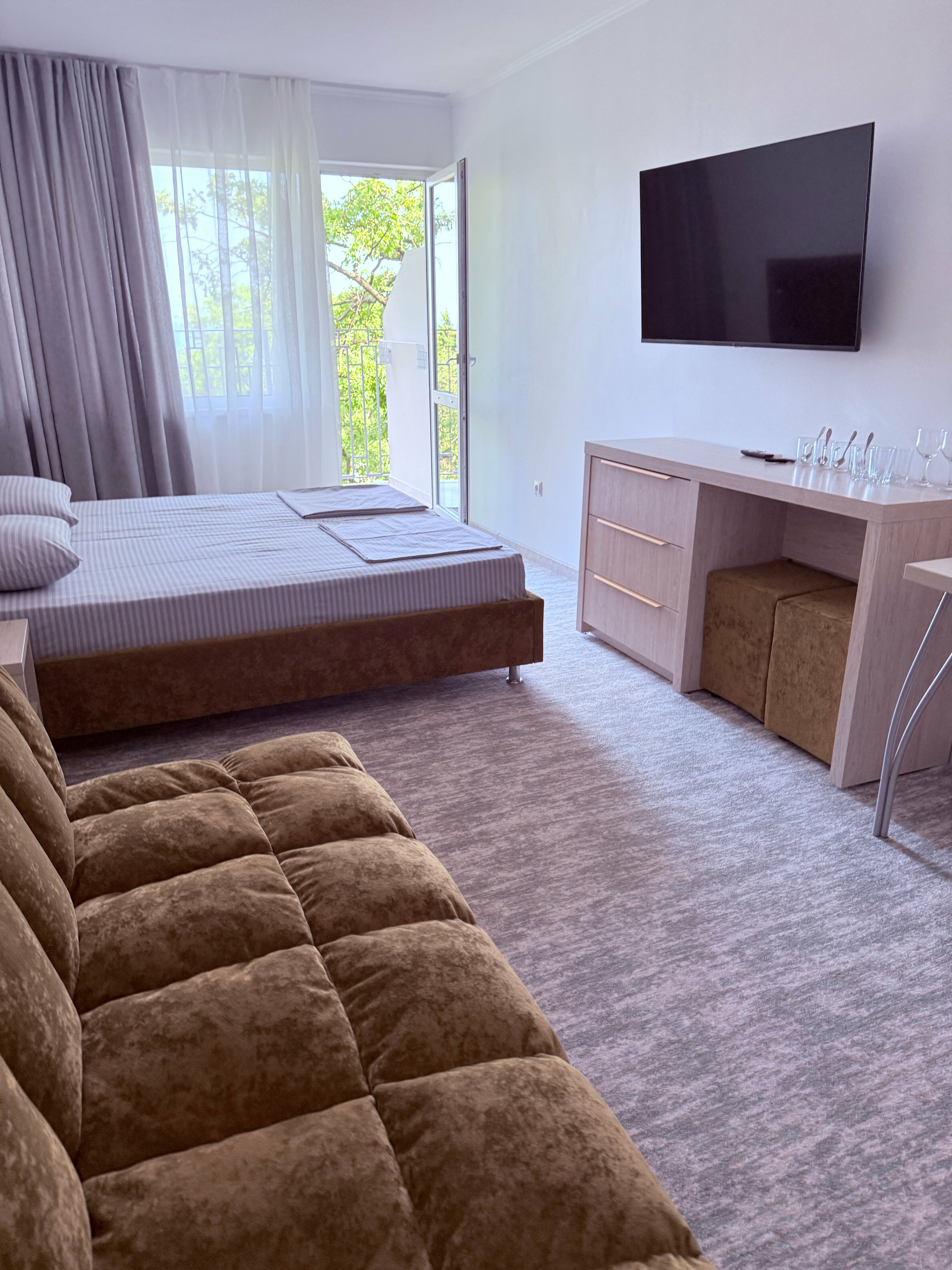 Люкс двухместный  с доп. местом № 6