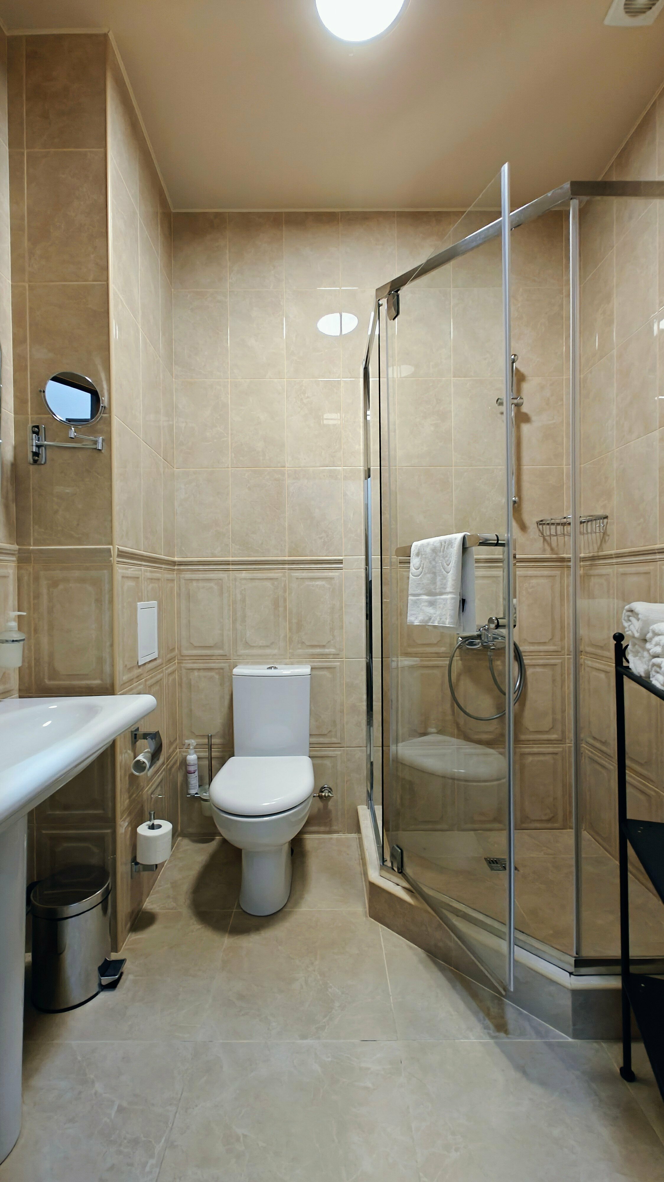 2 этаж I Студия (трёхместный номер с кухонным уголком и микроволновой печью)