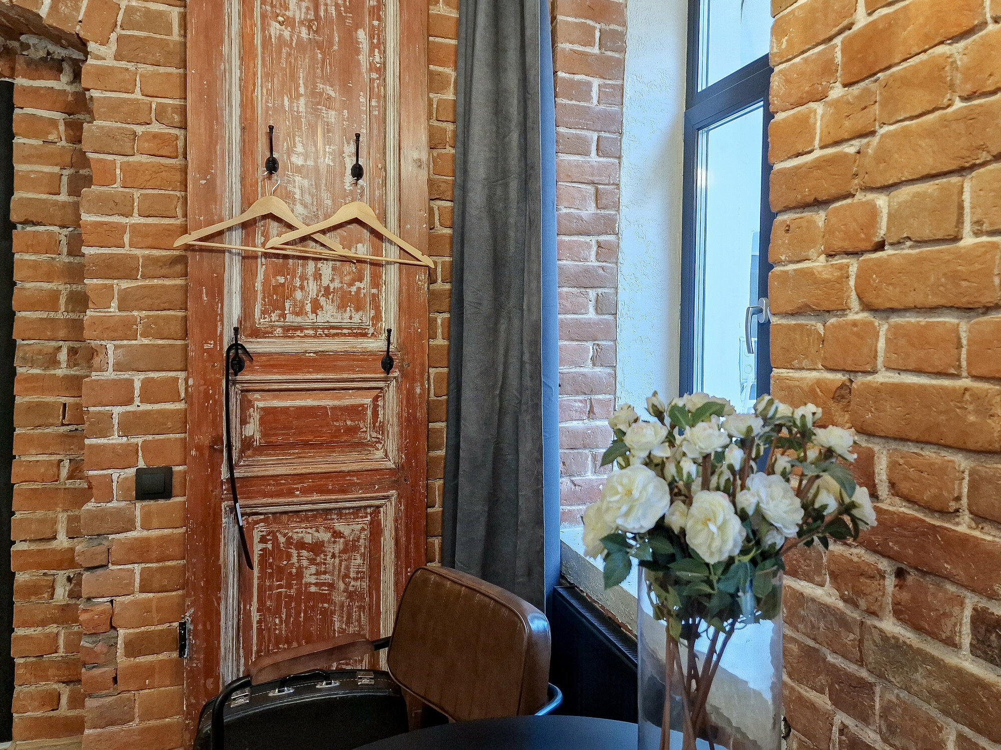 Двухкомнатный люкс с видом во двор