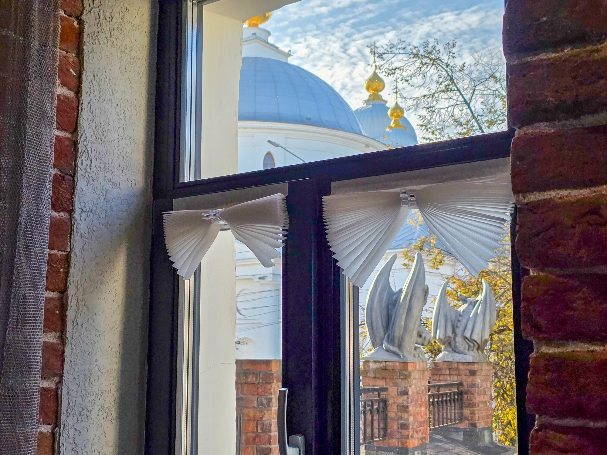 Однокомнатный делюкс с ванной и видом на гаргульи и Казанский монастырь