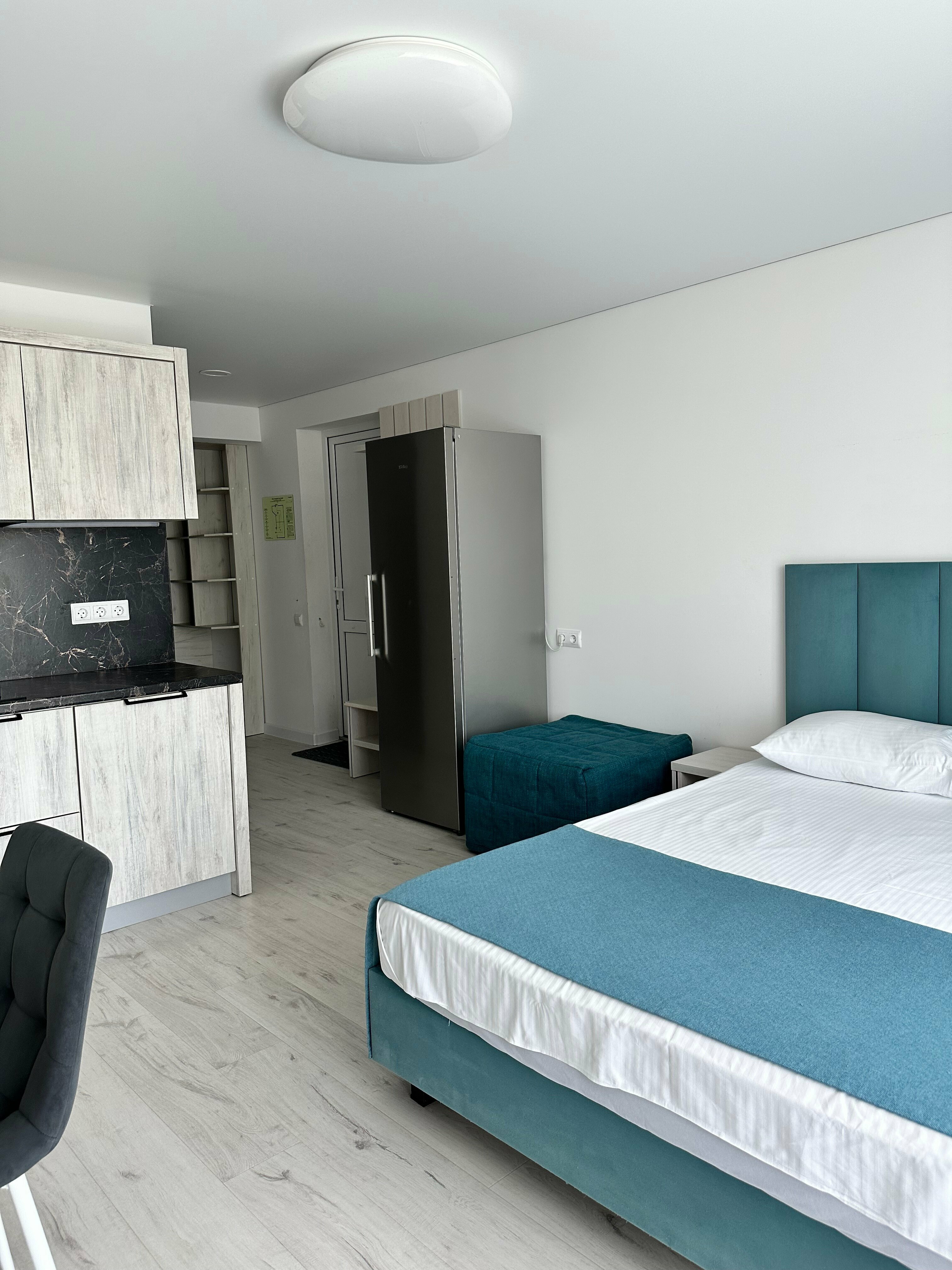 люкс 2-х местный с доп местом и кухней № 8а